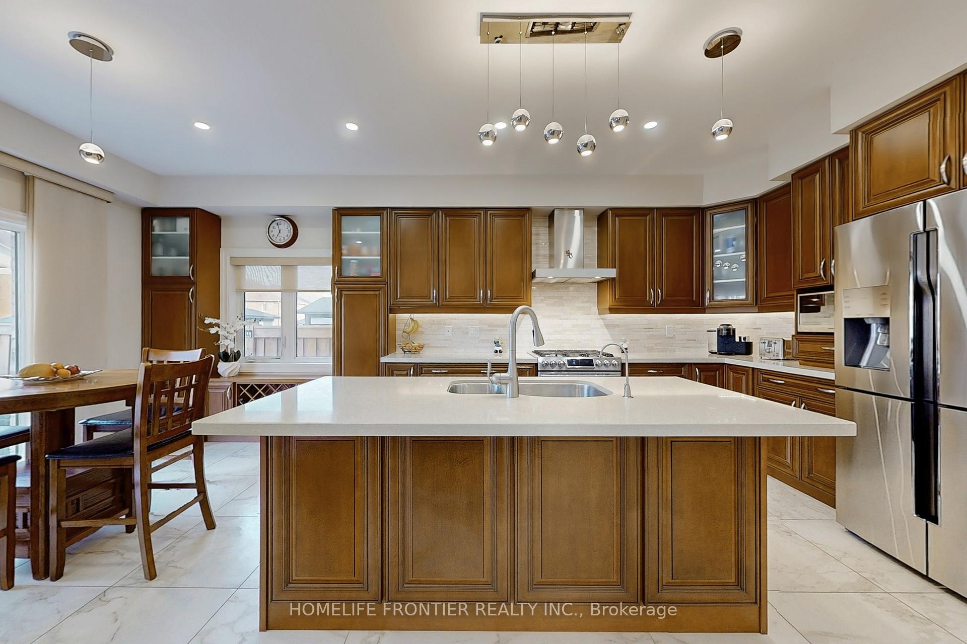 Photo 9 of 1452 Farrow Crescent, Innisfil, Alcona — HOMEH