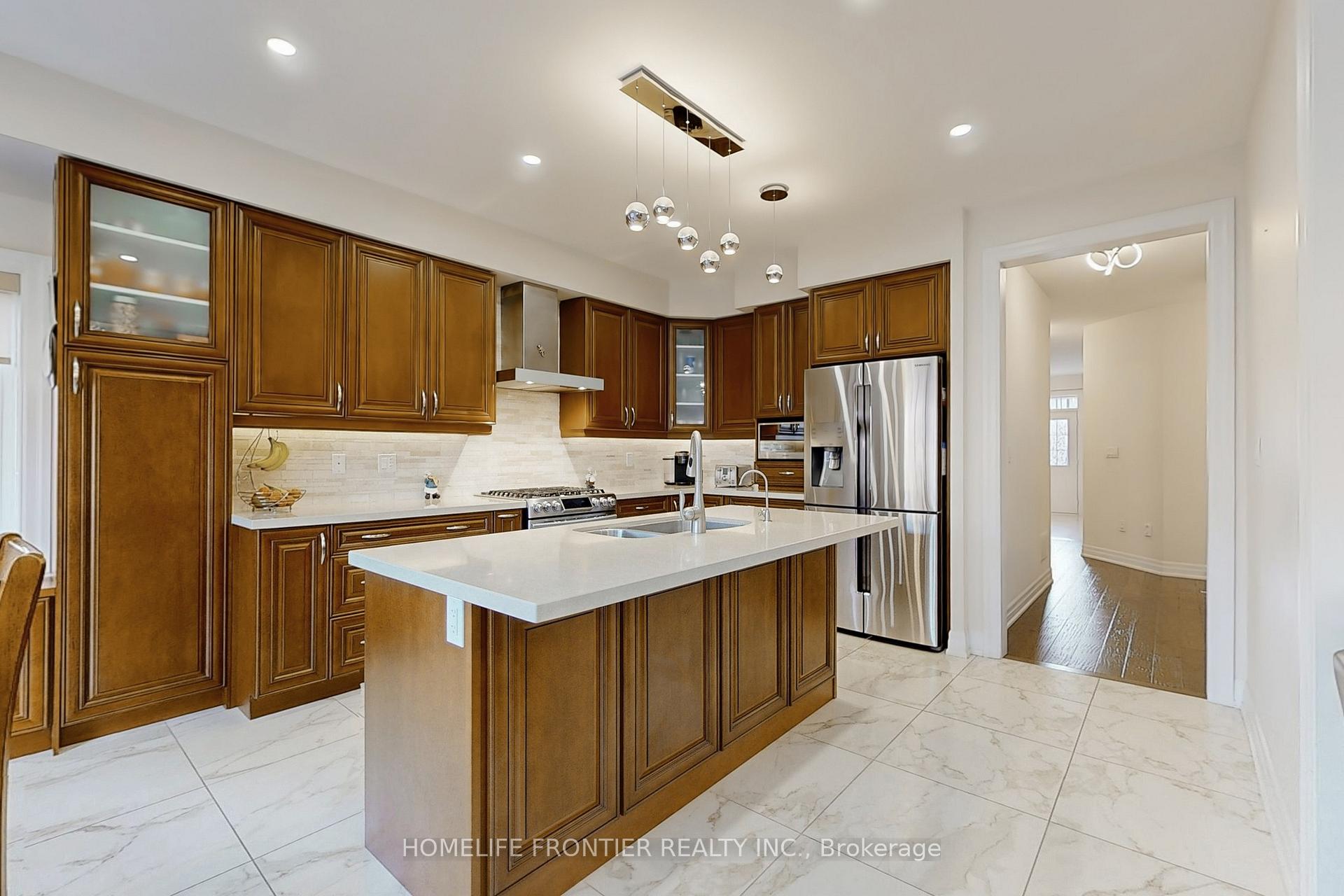 Photo 15 of 1452 Farrow Crescent, Innisfil, Alcona — HOMEH