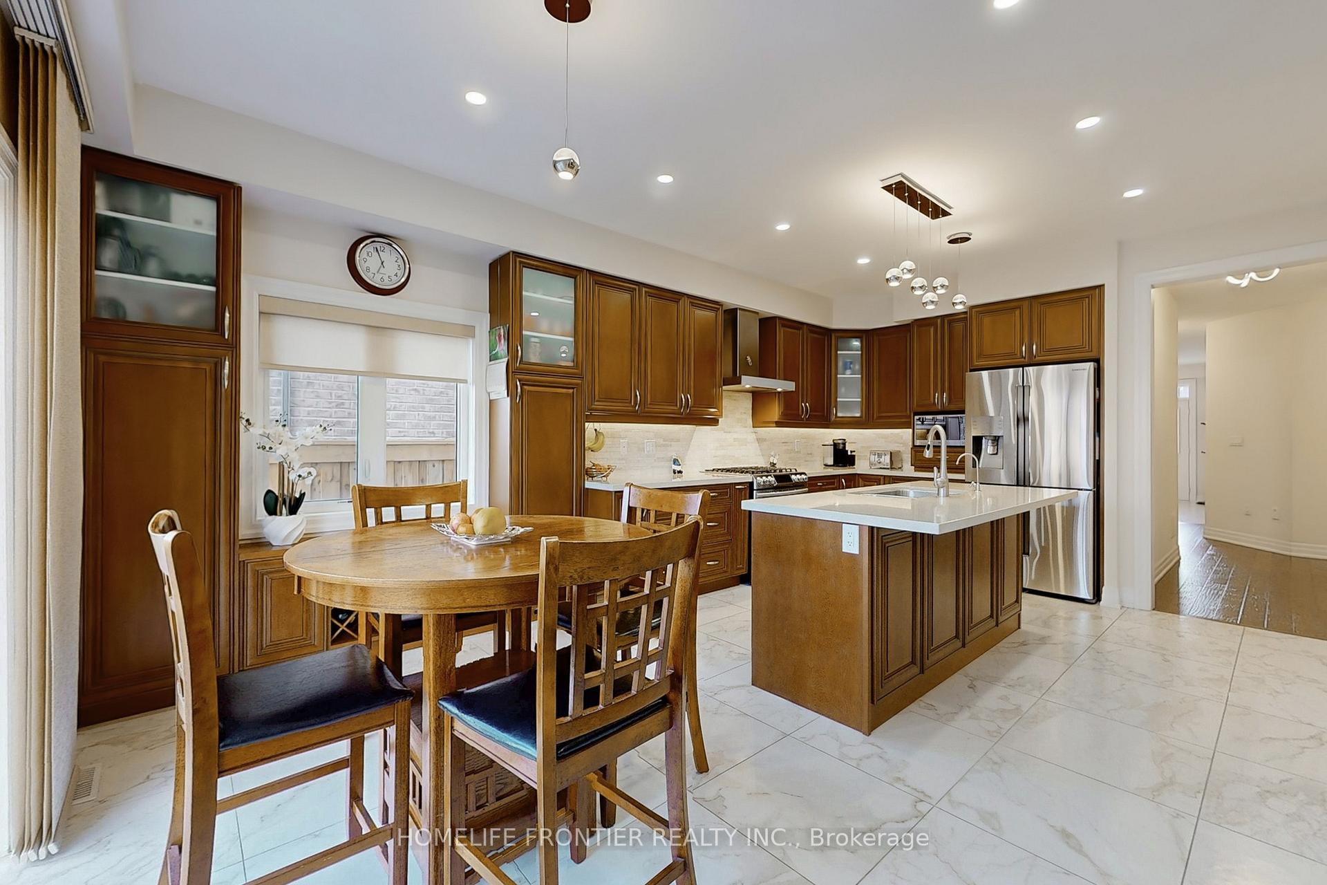 Photo 12 of 1452 Farrow Crescent, Innisfil, Alcona — HOMEH