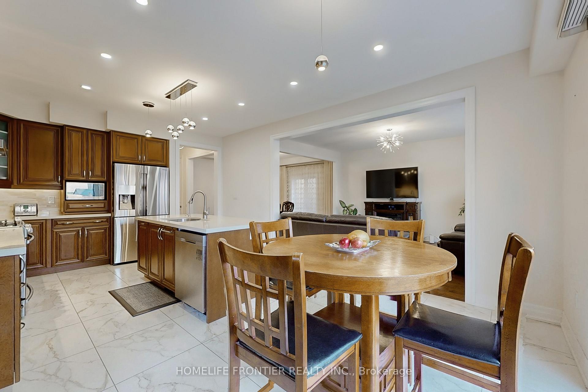 Photo 23 of 1452 Farrow Crescent, Innisfil, Alcona — HOMEH