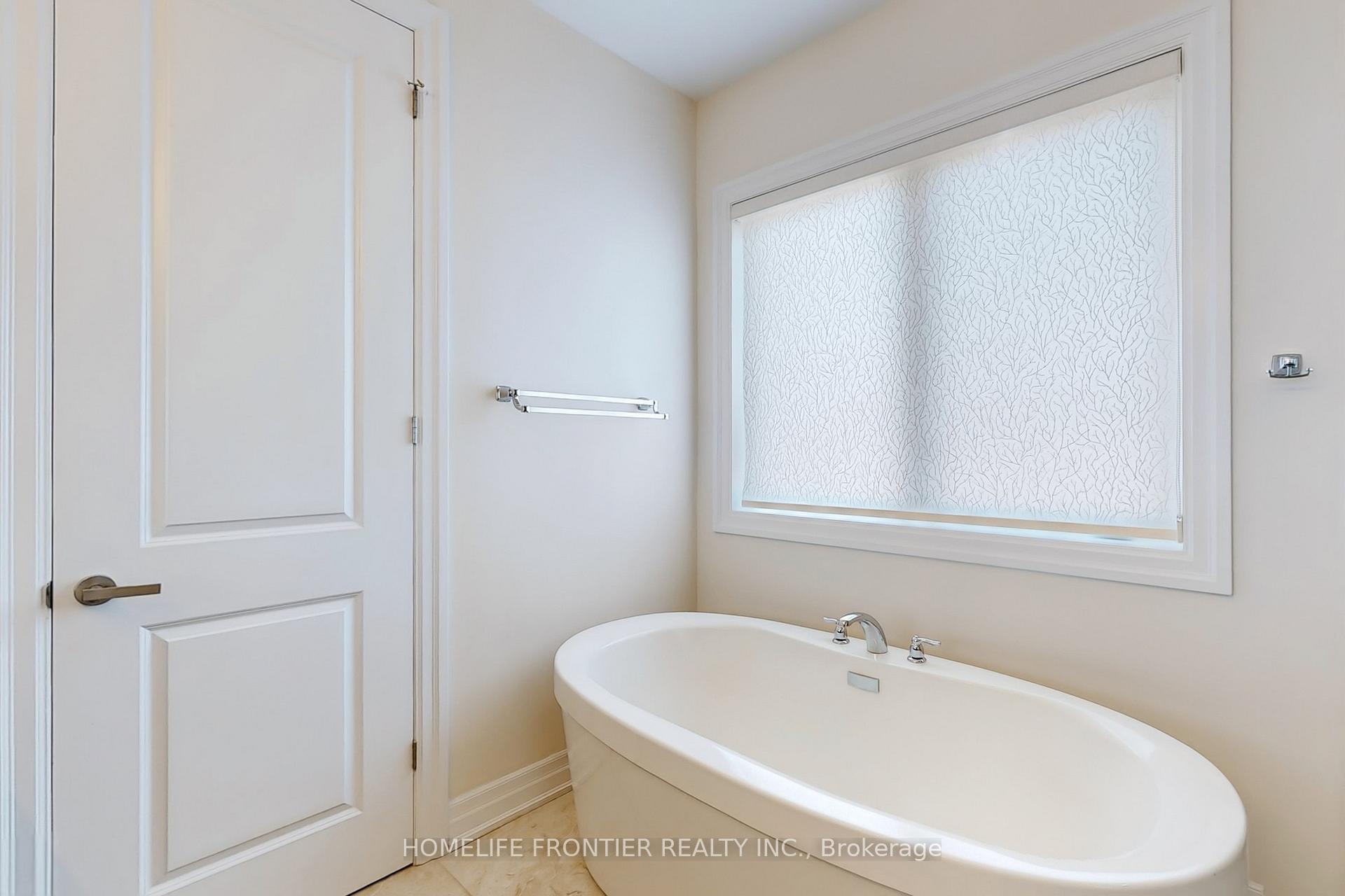 Photo 21 of 1452 Farrow Crescent, Innisfil, Alcona — HOMEH