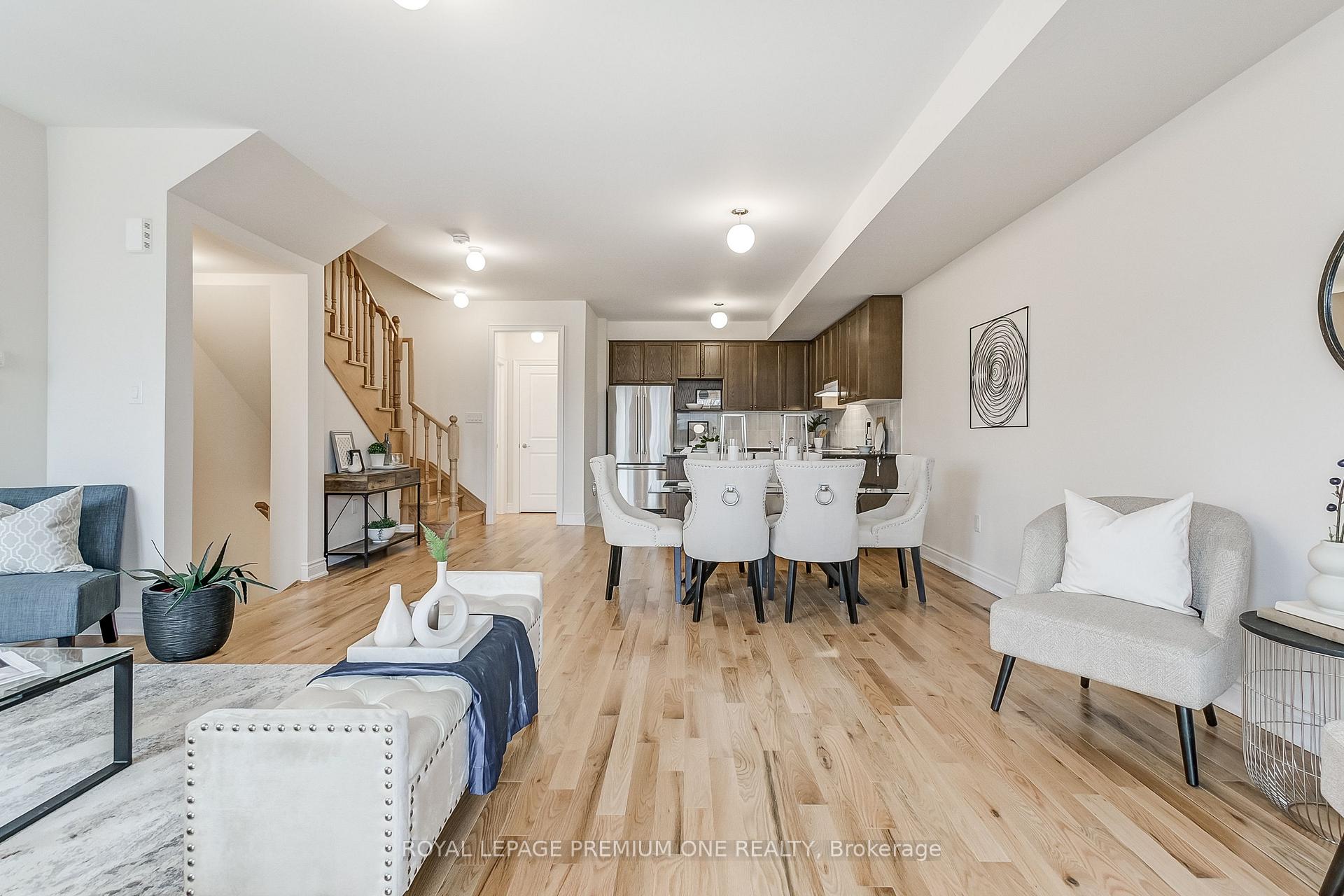 Photo 11 of 128 Thule Street, Vaughan, Vellore Village — HOMEH
