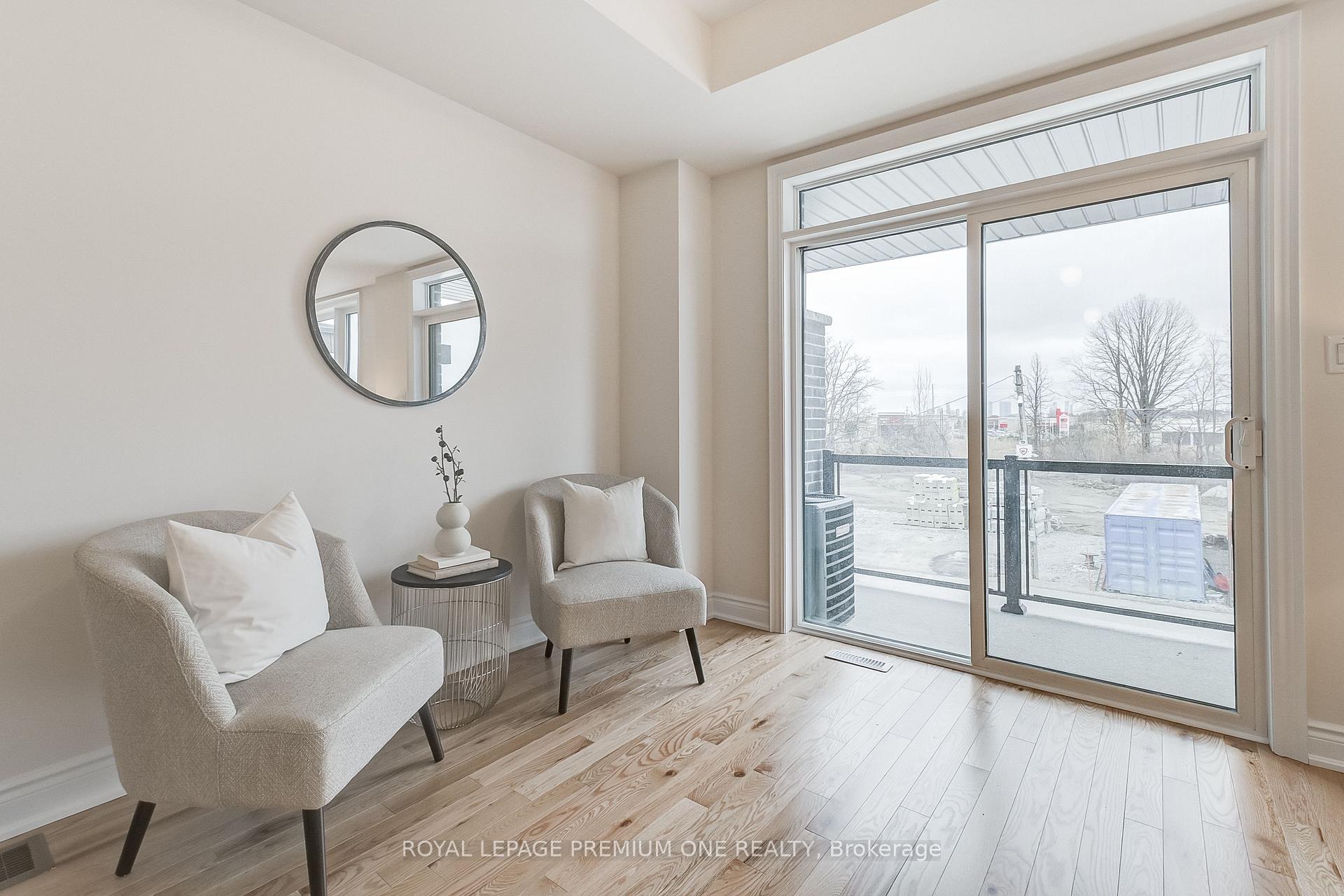 Photo 13 of 128 Thule Street, Vaughan, Vellore Village — HOMEH