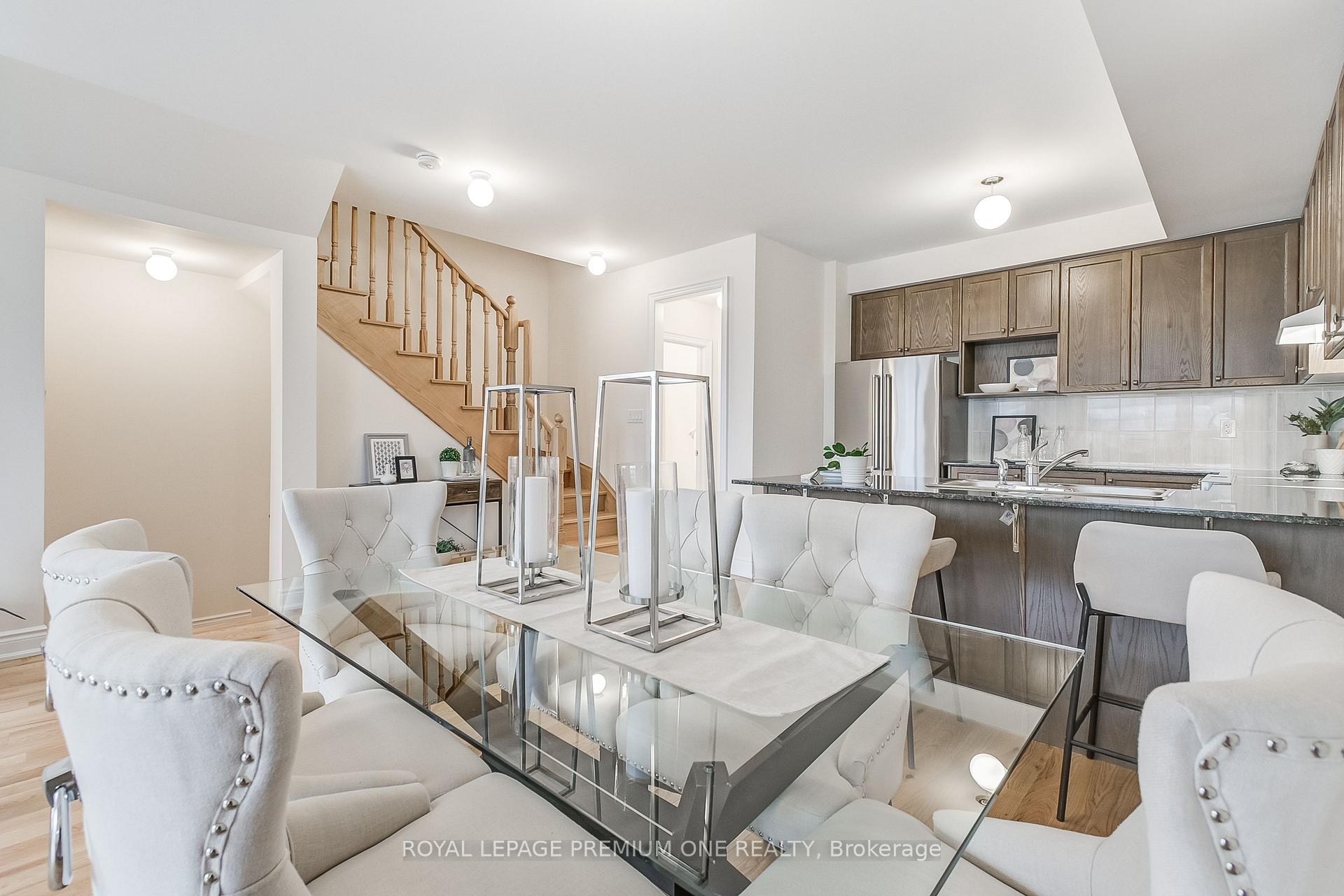 Photo 14 of 128 Thule Street, Vaughan, Vellore Village — HOMEH