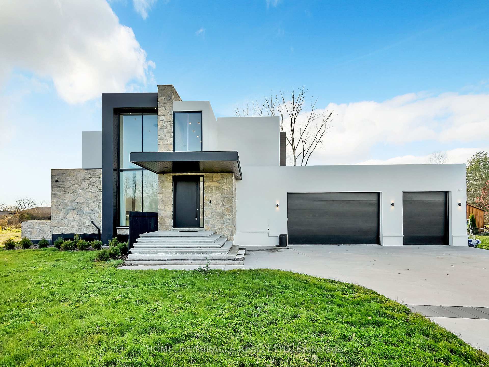 Front of 16 Bayswater Road