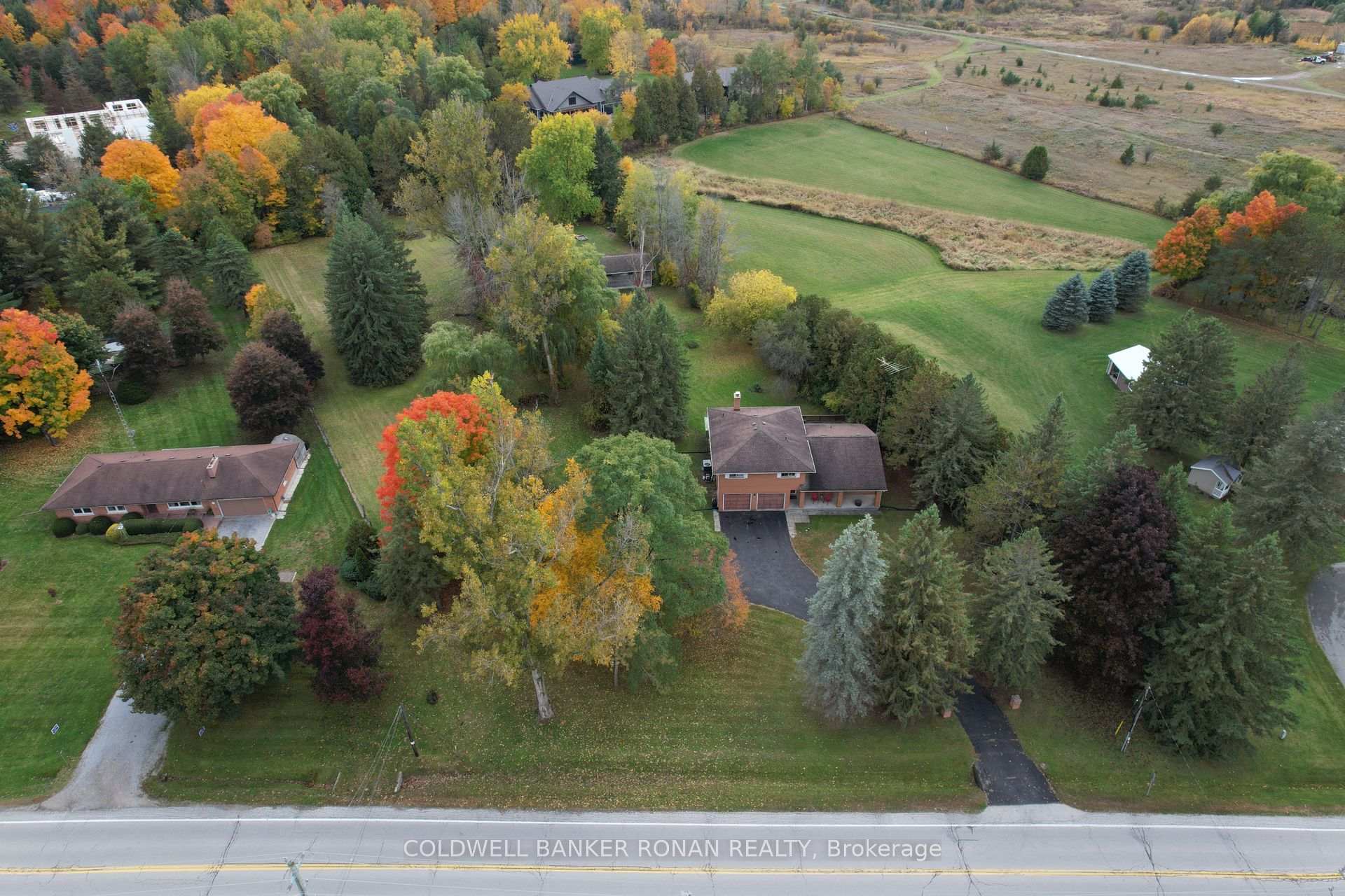 Photo 2 of 4845 Lloydtown Aurora Road, King, Pottageville — HOMEH