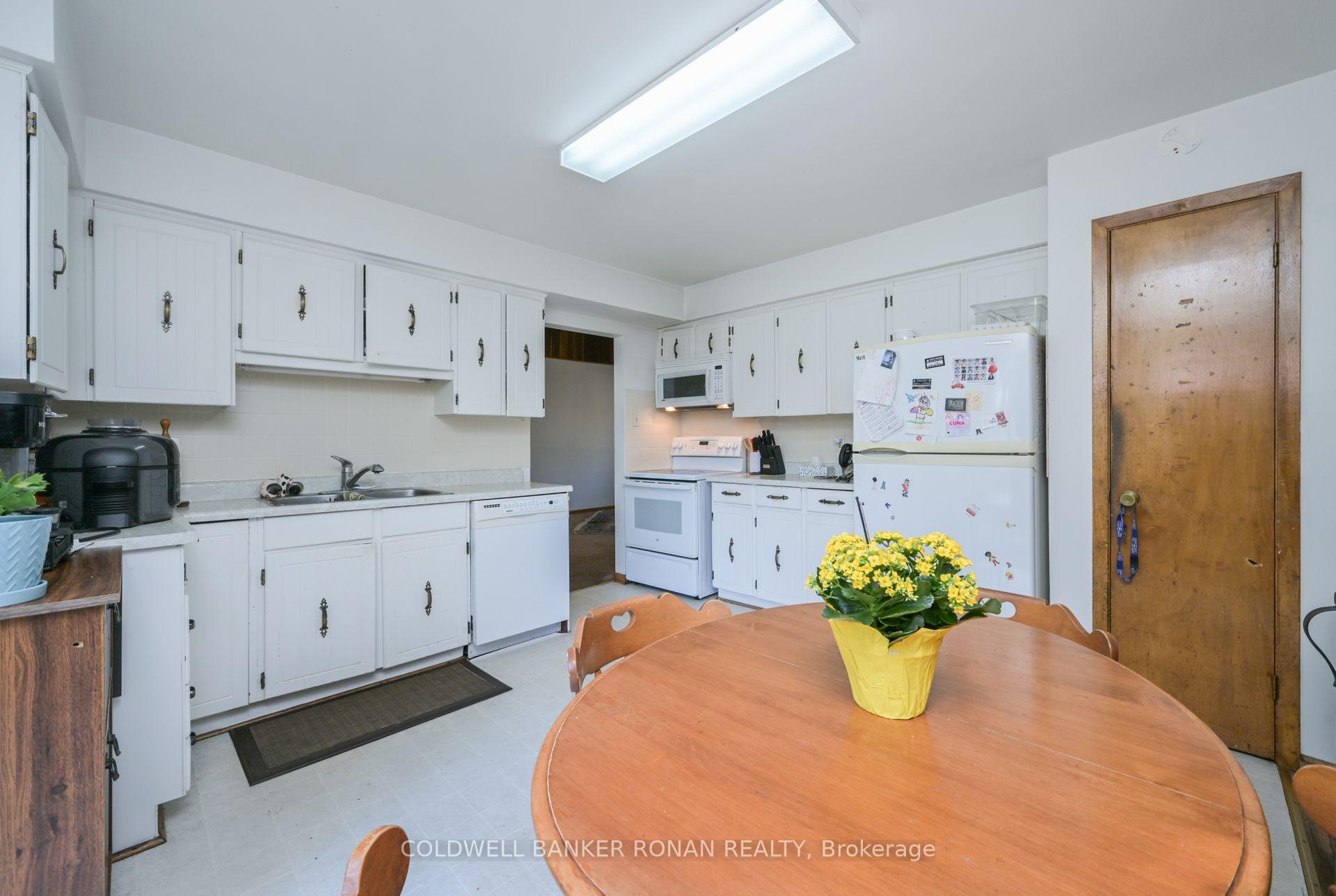 Photo 13 of 4845 Lloydtown Aurora Road, King, Pottageville — HOMEH