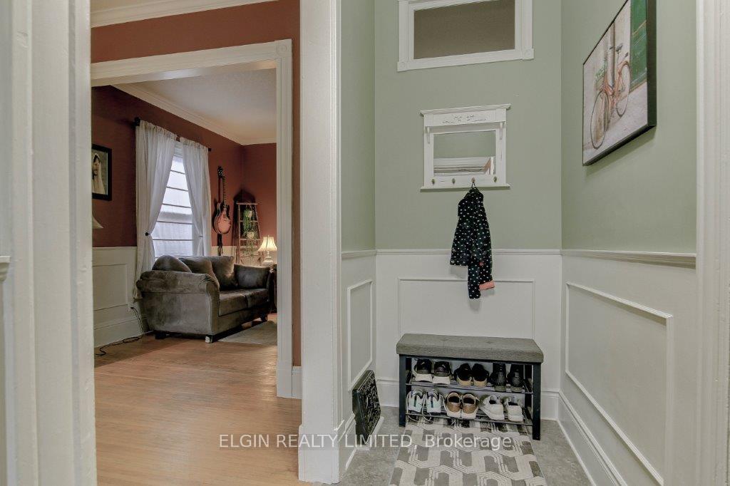 Photo 4 of 285 Ross Street, St. Thomas — HOMEH