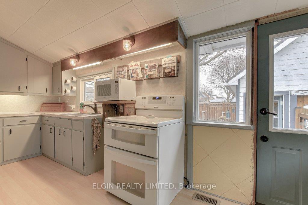 Photo 22 of 285 Ross Street, St. Thomas — HOMEH