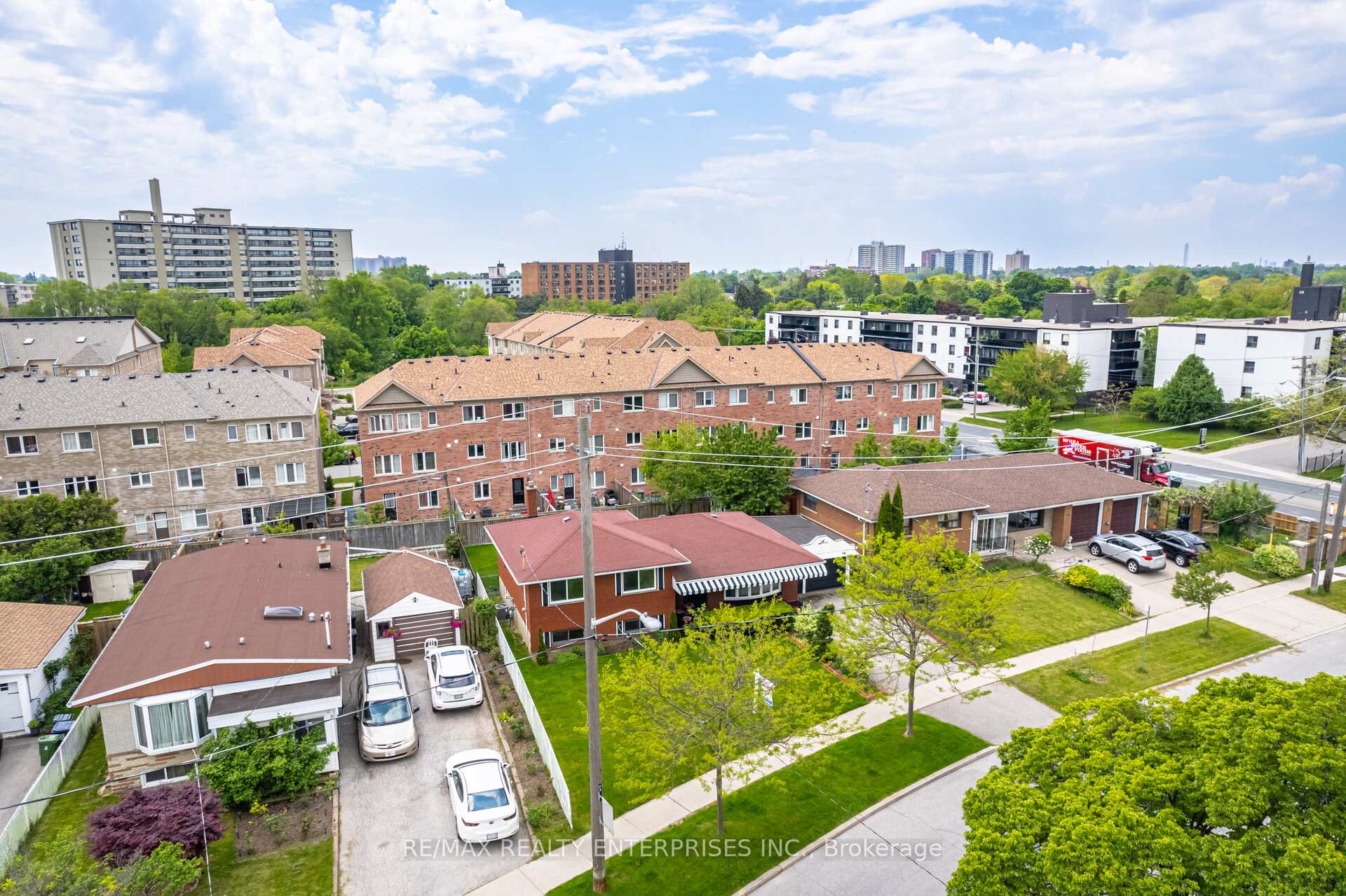 Photo 3 of 3 Savarin Street, Scarborough, Eglinton East — HOMEH