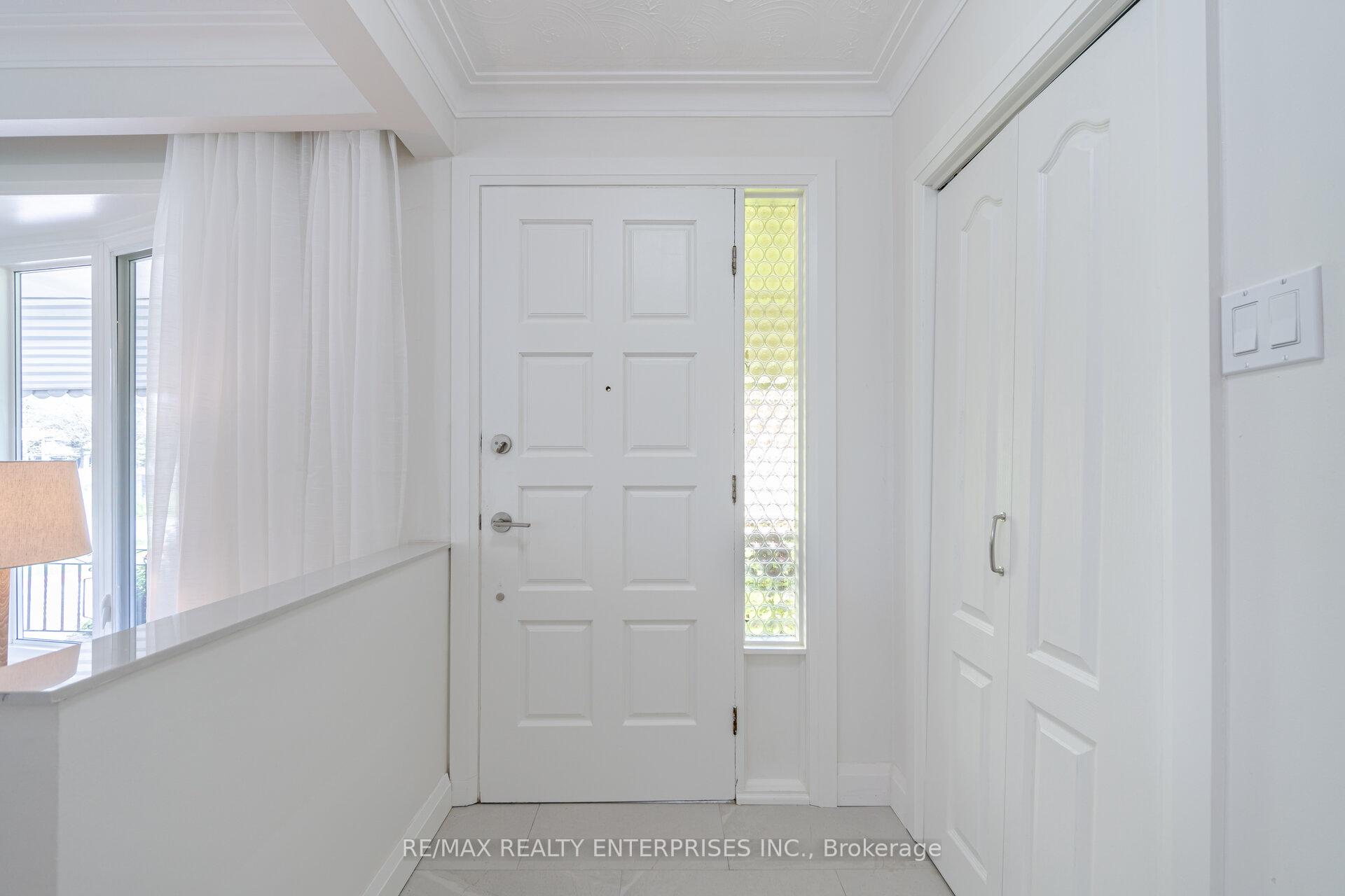 Photo 7 of 3 Savarin Street, Scarborough, Eglinton East — HOMEH