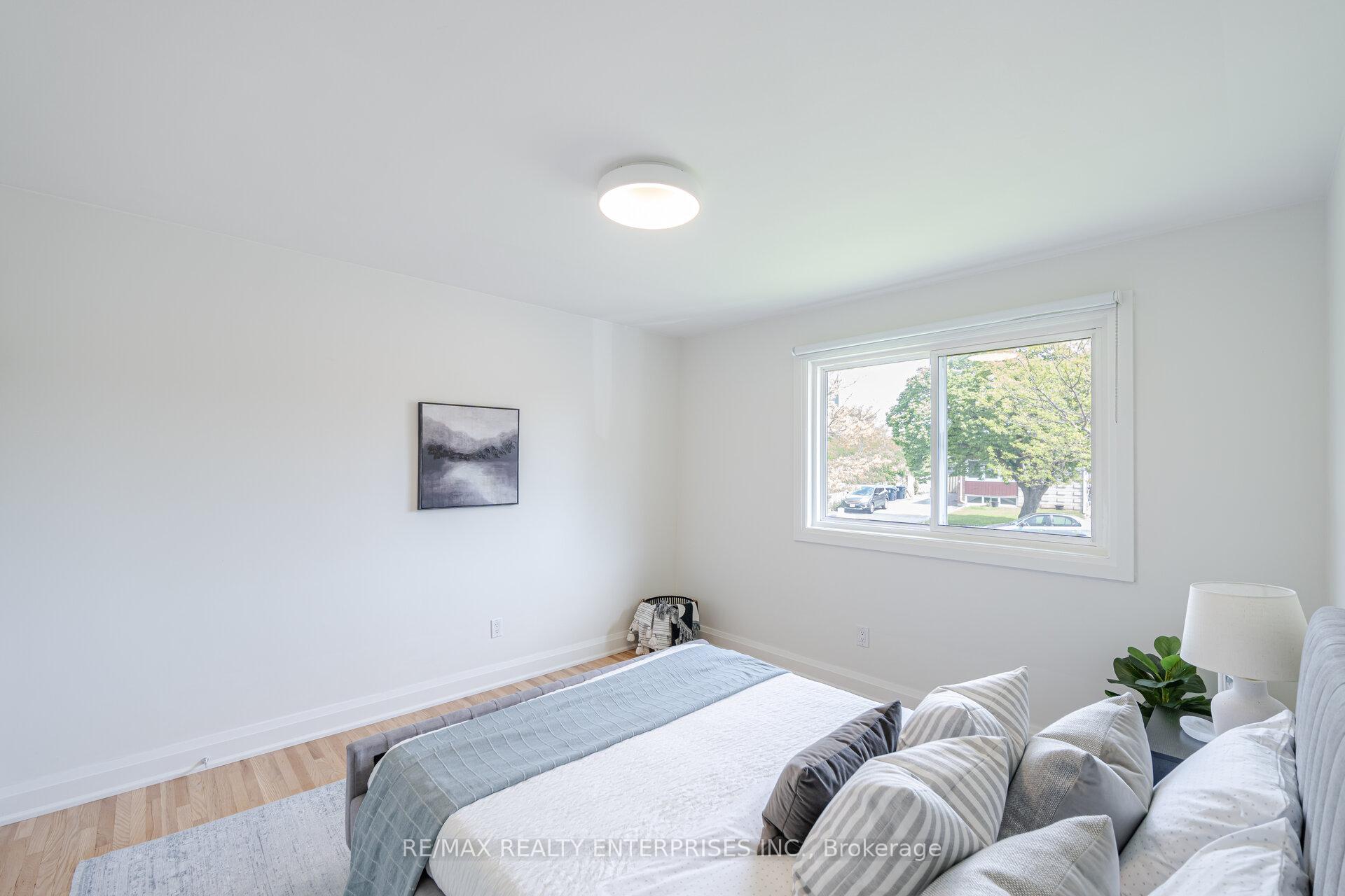 Photo 20 of 3 Savarin Street, Scarborough, Eglinton East — HOMEH