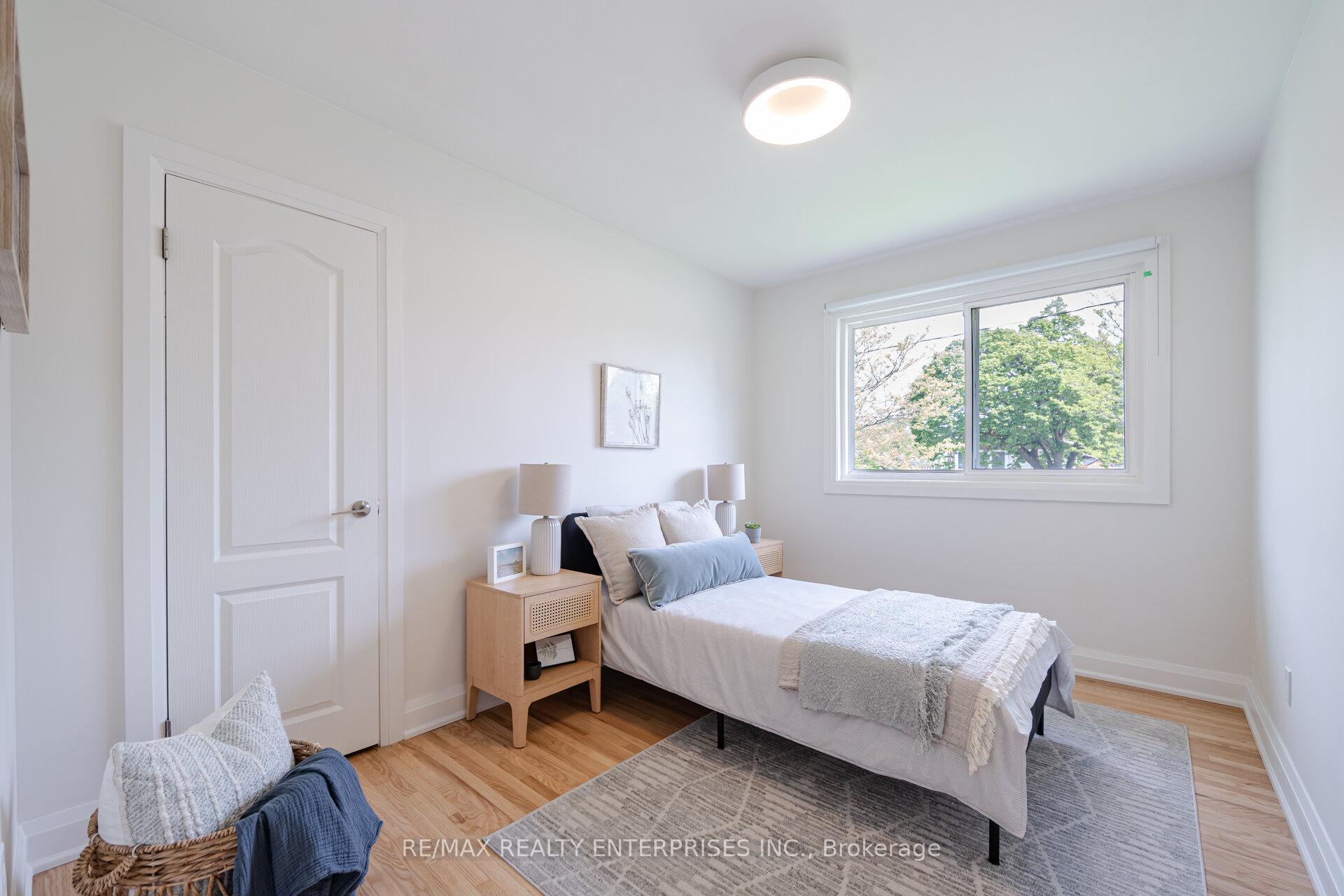 Photo 22 of 3 Savarin Street, Scarborough, Eglinton East — HOMEH