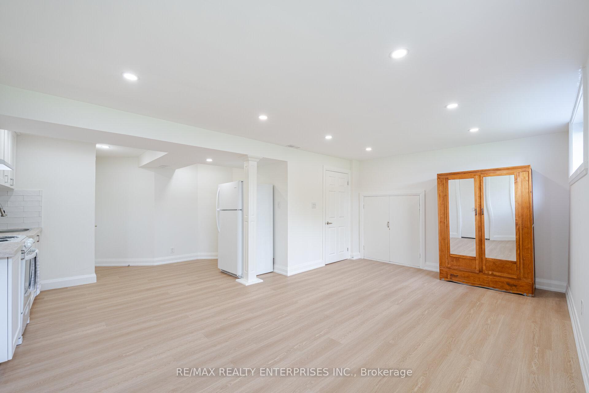 Photo 28 of 3 Savarin Street, Scarborough, Eglinton East — HOMEH
