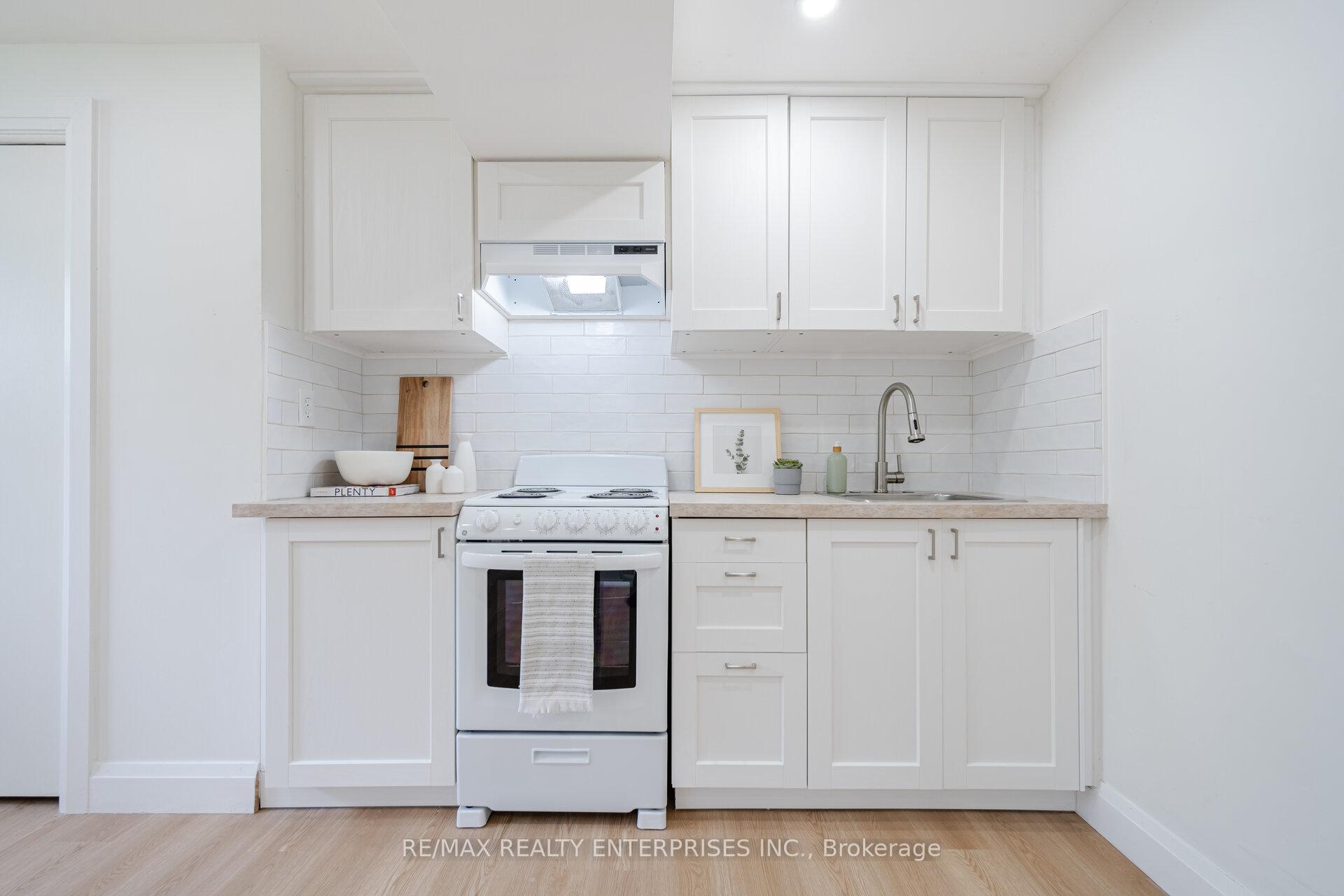 Photo 30 of 3 Savarin Street, Scarborough, Eglinton East — HOMEH