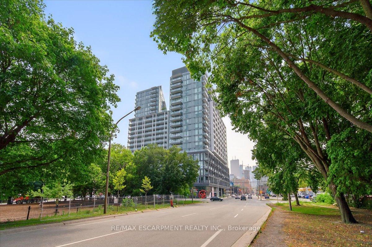 Photo 5 of Unit 829, 50 Power Street, Toronto, Moss Park — HOMEH