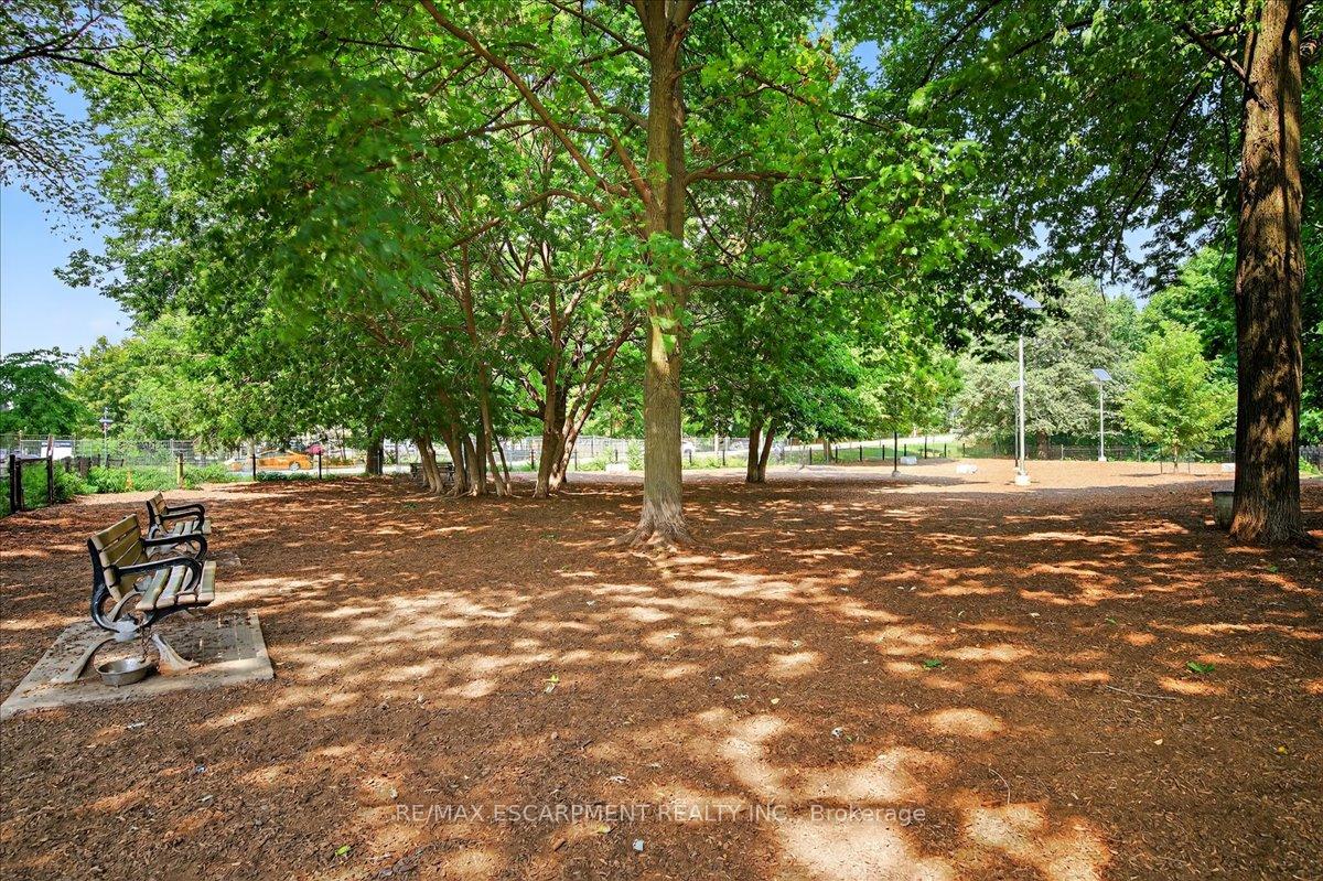 Photo 2 of Unit 829, 50 Power Street, Toronto, Moss Park — HOMEH
