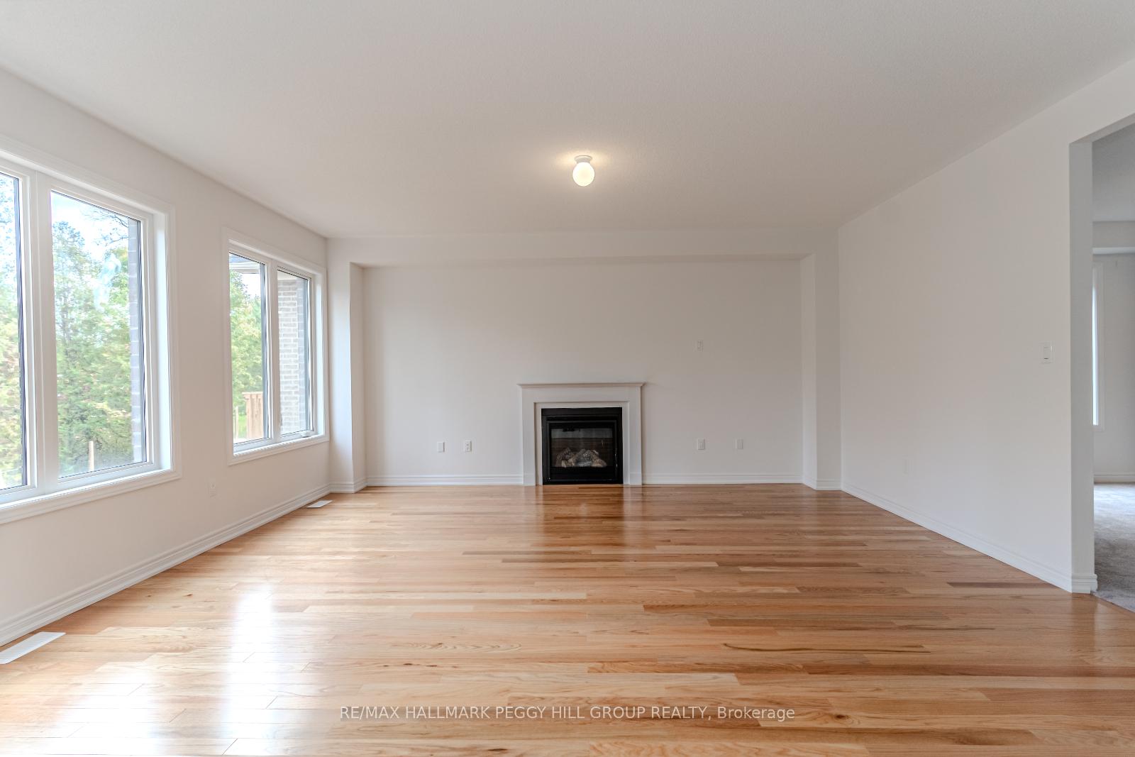 Photo 2 of 41 Wakefield Boulevard, Essa, Angus — HOMEH