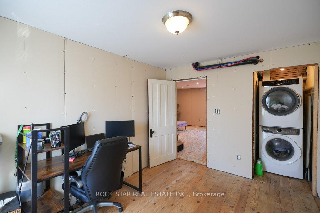 Photo 40 of 405 Upper Wentworth Street, Hamilton, Inch Park — HOMEH