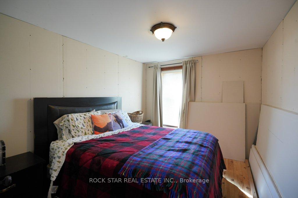 Photo 21 of 405 Upper Wentworth Street, Hamilton, Inch Park — HOMEH
