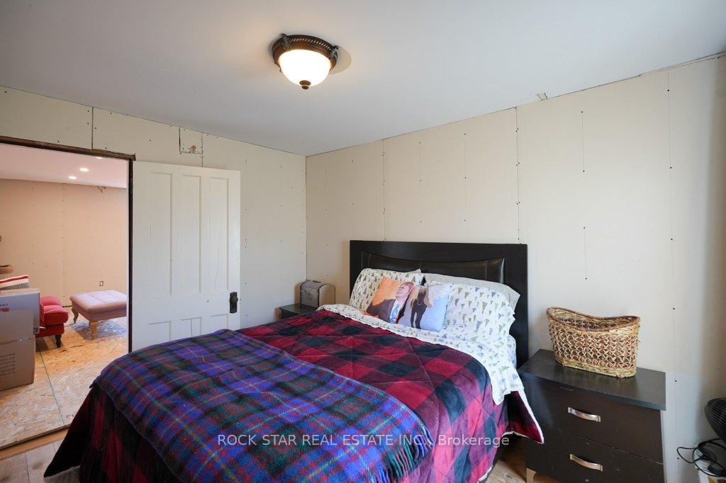 Photo 36 of 405 Upper Wentworth Street, Hamilton, Inch Park — HOMEH