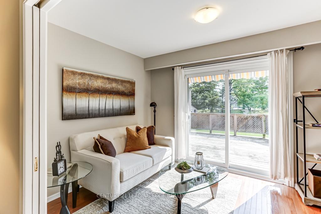 Photo 10 of 63 Drakefield Road, Markham, Bullock — HOMEH