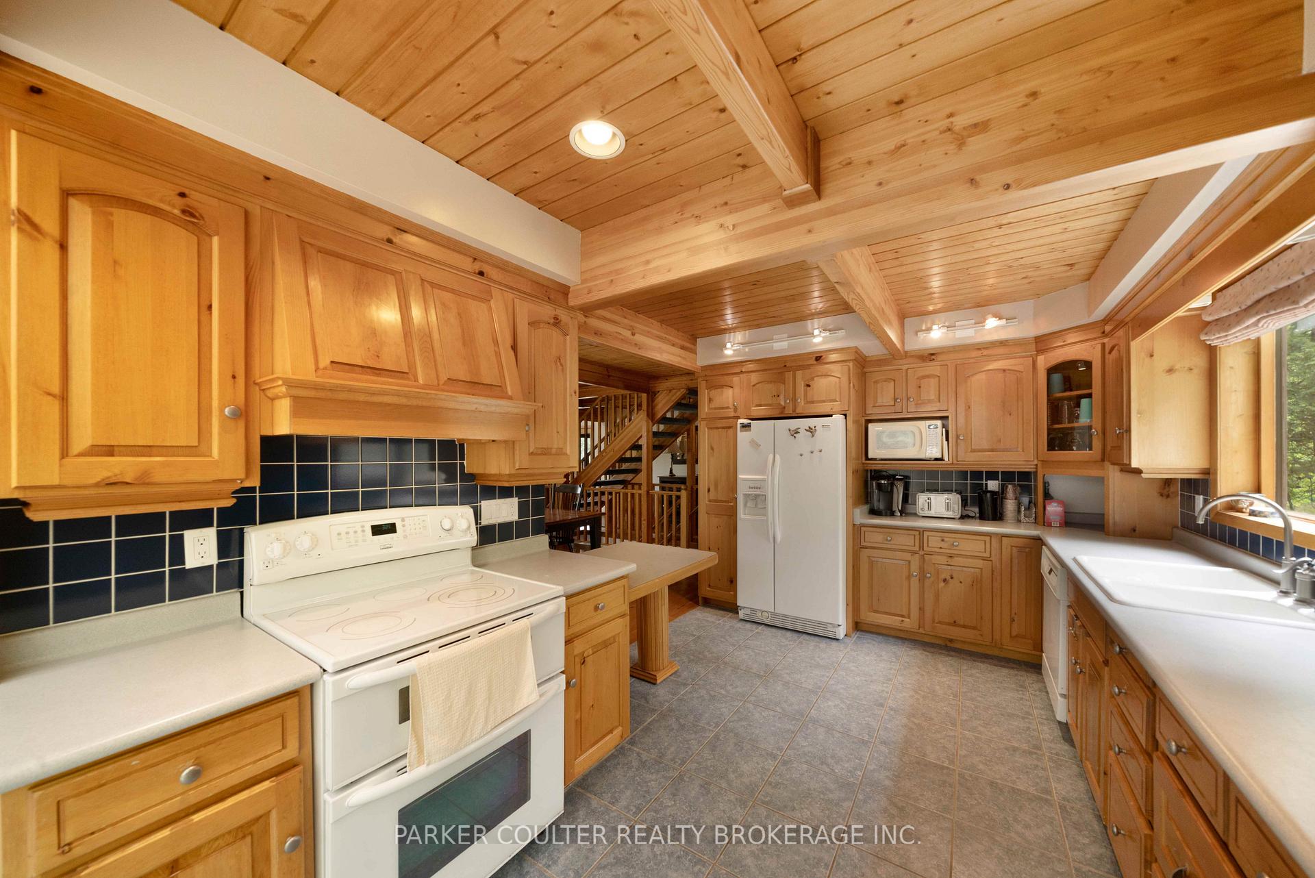 Photo 7 of 4 Limbert Lane S, McDougall — HOMEH