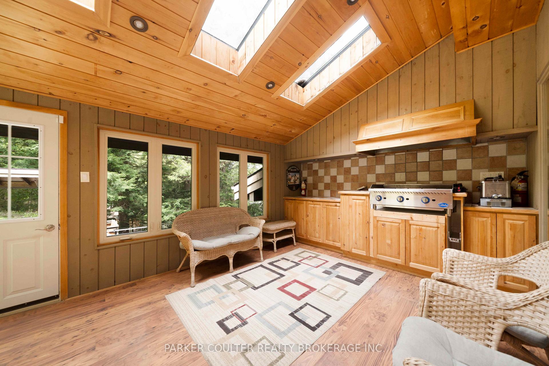 Photo 16 of 4 Limbert Lane S, McDougall — HOMEH
