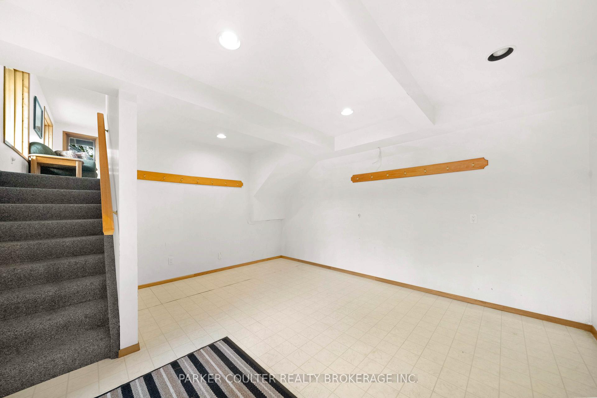 Photo 41 of 4 Limbert Lane S, McDougall — HOMEH