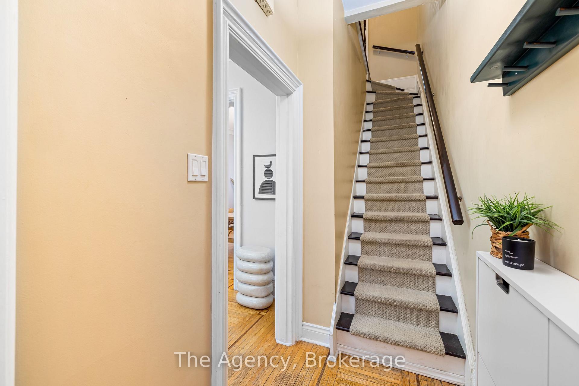 Photo 2 of 138 East Avenue N, Hamilton, Landsdale — HOMEH