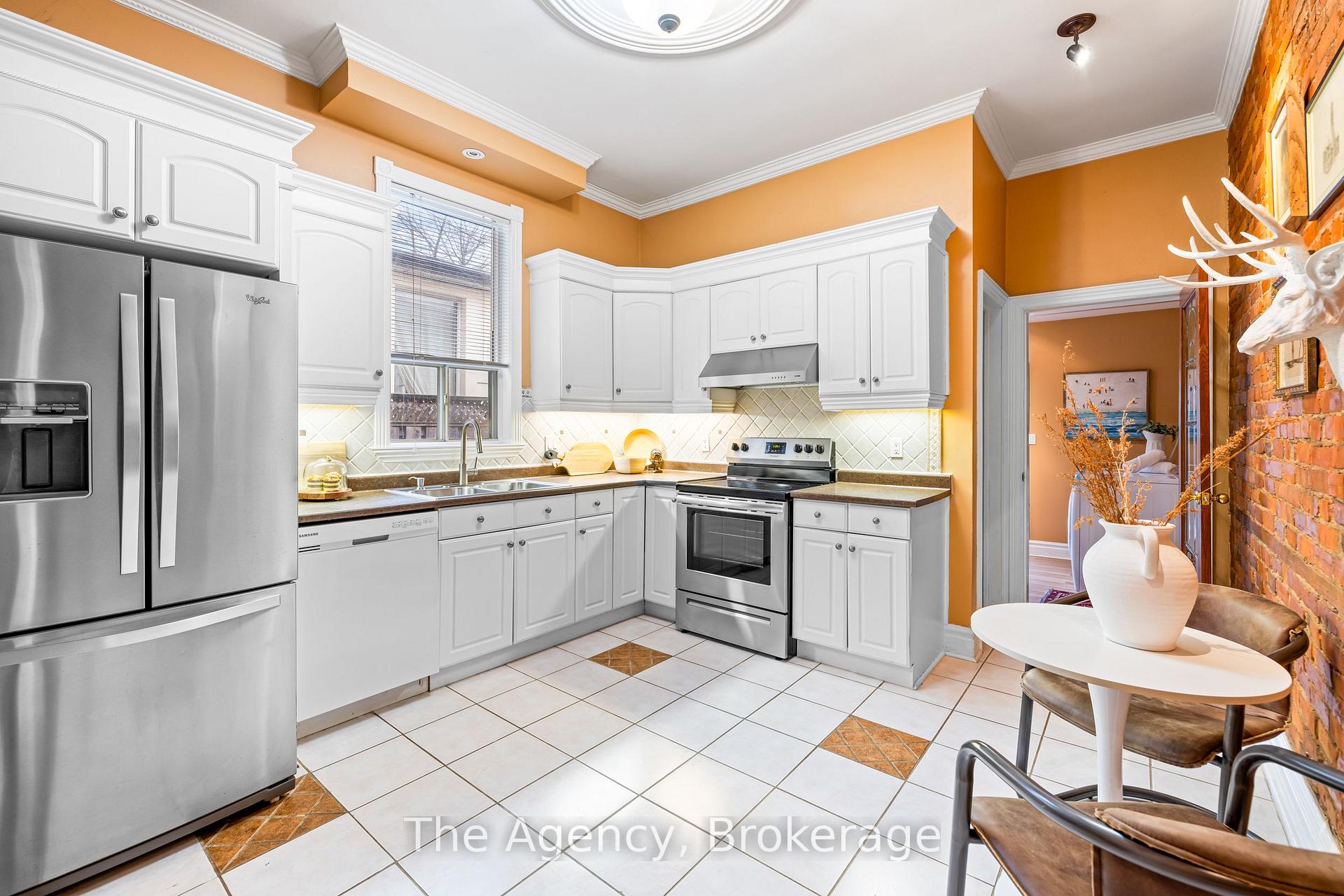 Photo 5 of 138 East Avenue N, Hamilton, Landsdale — HOMEH