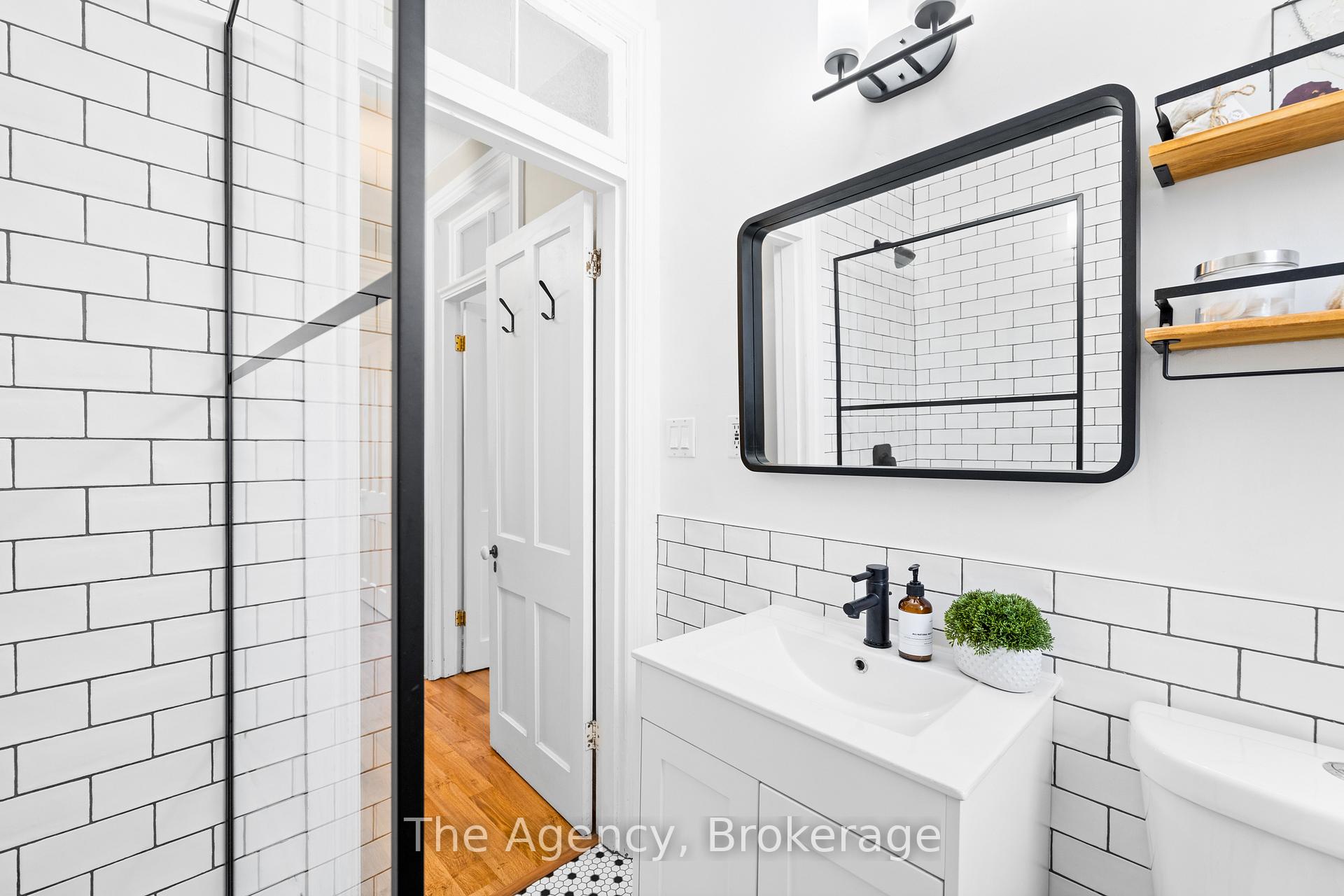 Photo 24 of 138 East Avenue N, Hamilton, Landsdale — HOMEH