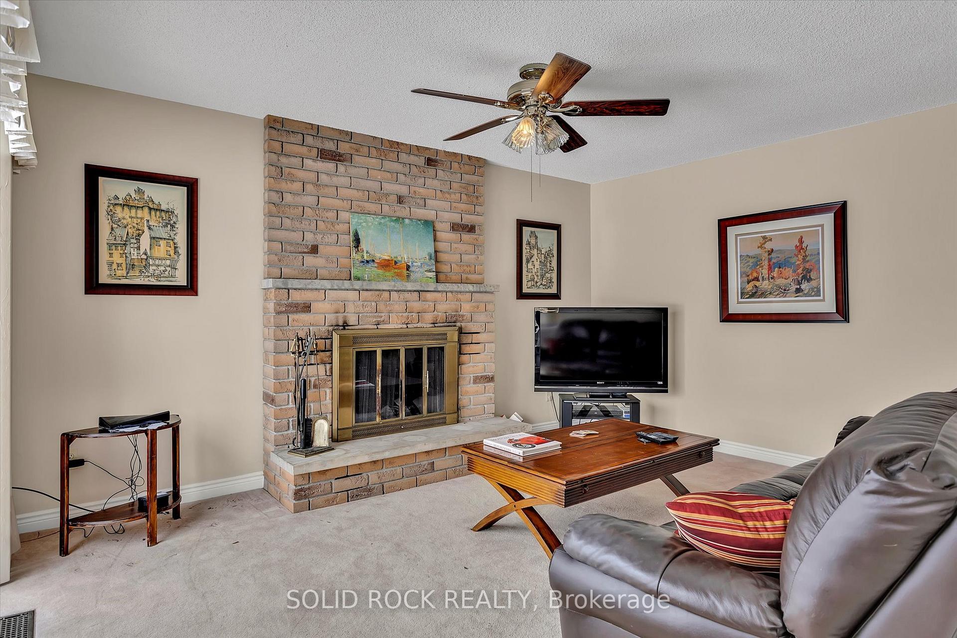 Photo 14 of 26 McLellan Drive, Clarington, Courtice — HOMEH