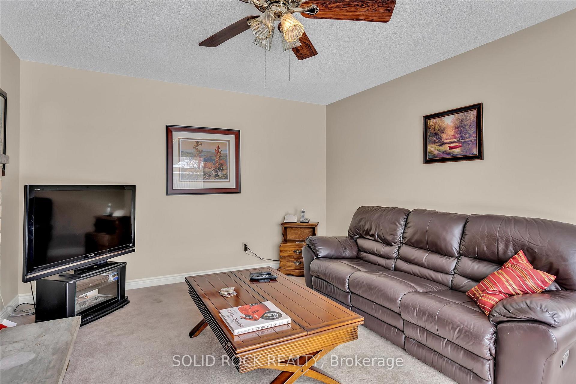 Photo 11 of 26 McLellan Drive, Clarington, Courtice — HOMEH