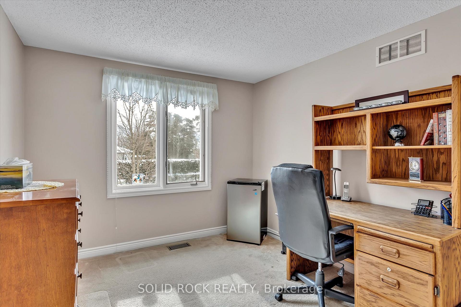 Photo 21 of 26 McLellan Drive, Clarington, Courtice — HOMEH