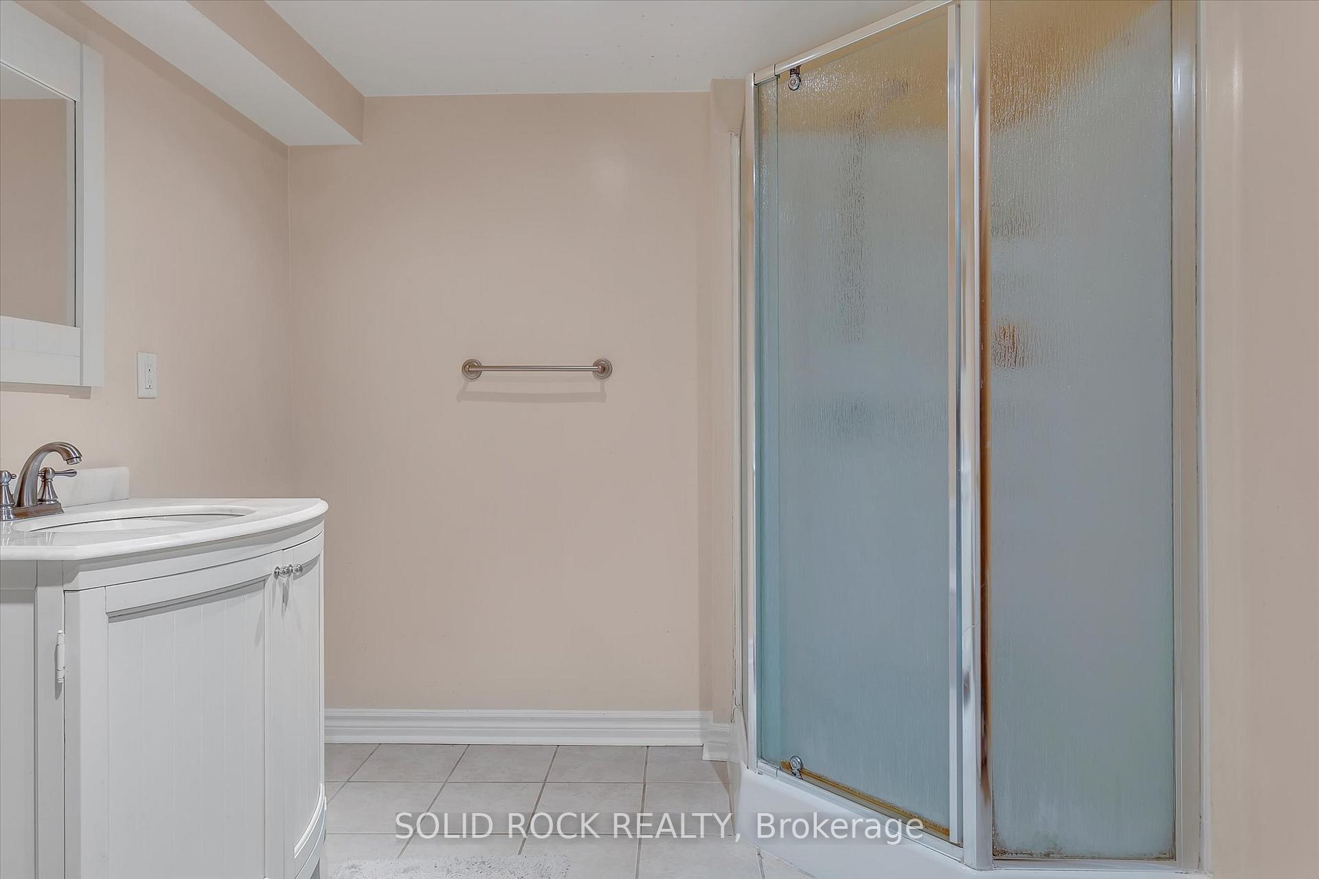 Photo 24 of 26 McLellan Drive, Clarington, Courtice — HOMEH