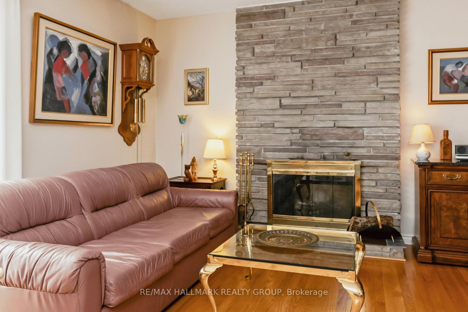 Photo 9 of 45 Queensline Drive, Ottawa, Bruce Farm/Graham Park/Qualicum/Bellands — HOMEH