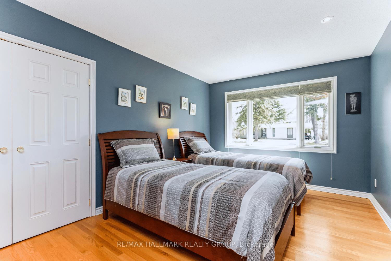 Photo 20 of 45 Queensline Drive, Ottawa, Bruce Farm/Graham Park/Qualicum/Bellands — HOMEH