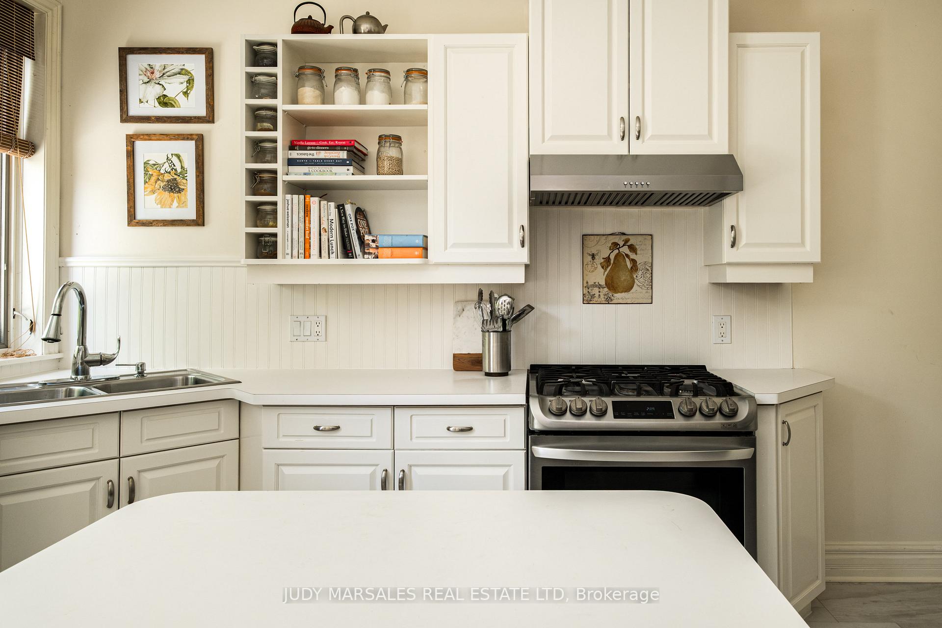 Photo 6 of 18 Spruceside Avenue, Hamilton, Kirkendall — HOMEH