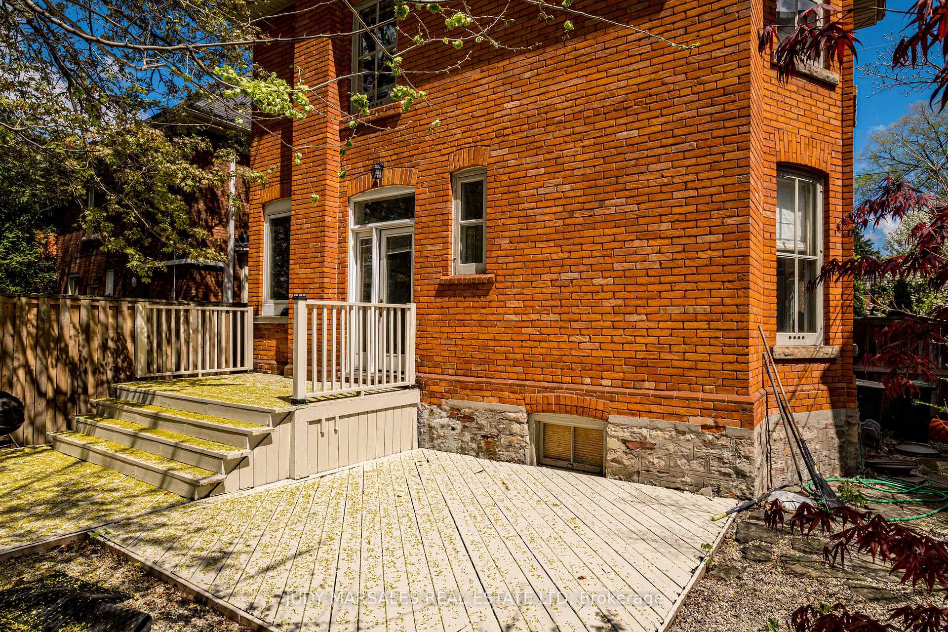 Photo 38 of 18 Spruceside Avenue, Hamilton, Kirkendall — HOMEH