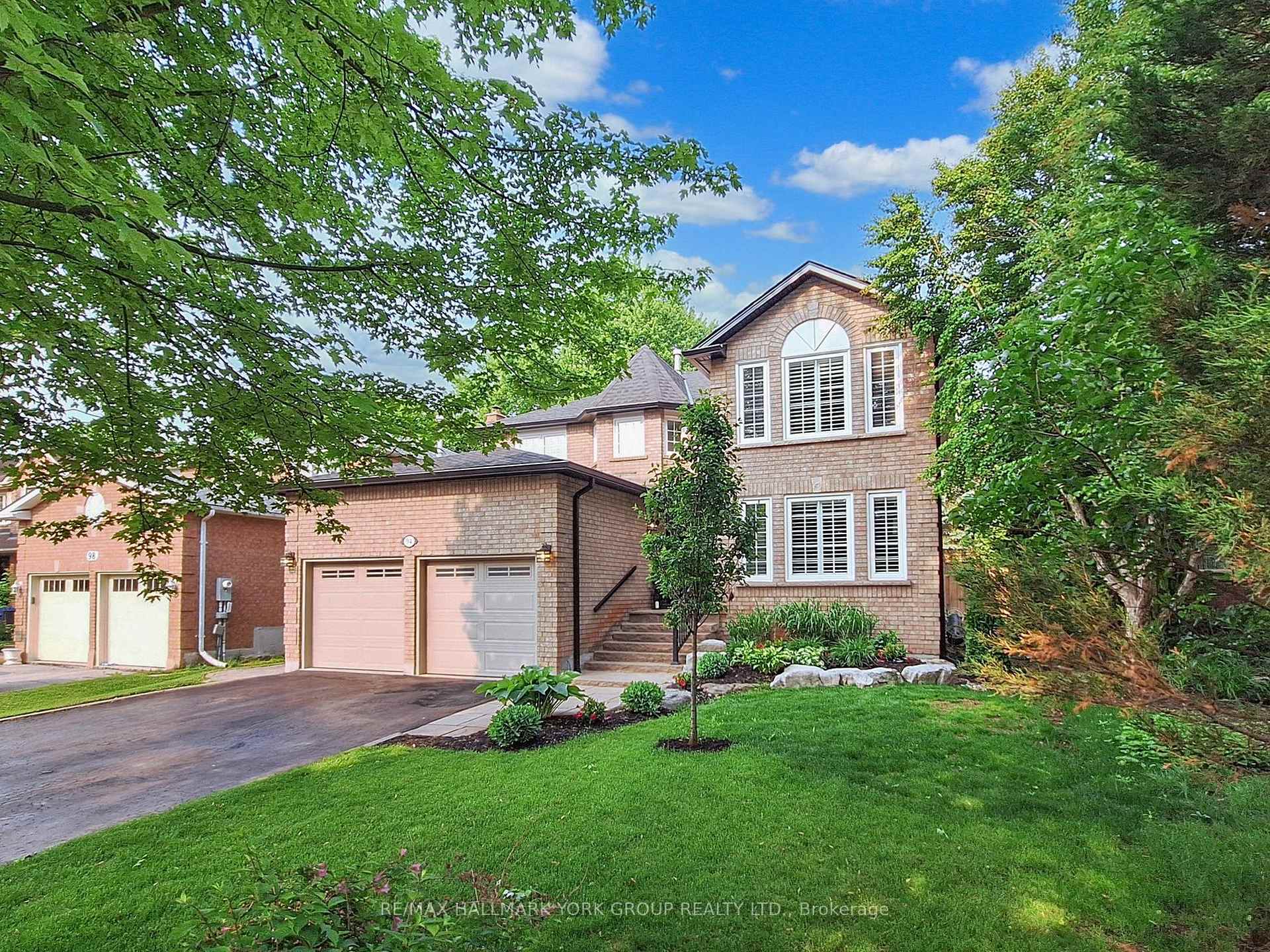 Photo 1 of 94 McGee Crescent, Aurora, Aurora Highlands — HOMEH