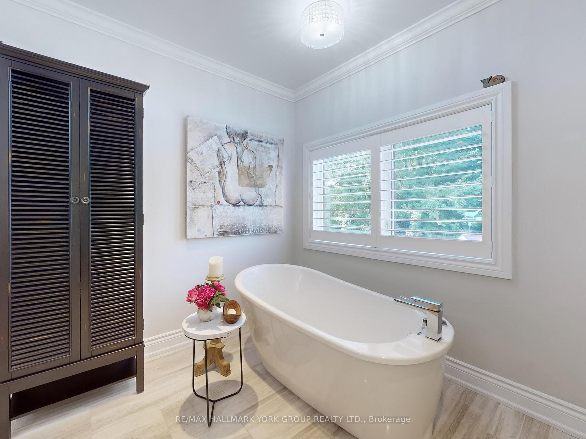 Photo 25 of 94 McGee Crescent, Aurora, Aurora Highlands — HOMEH