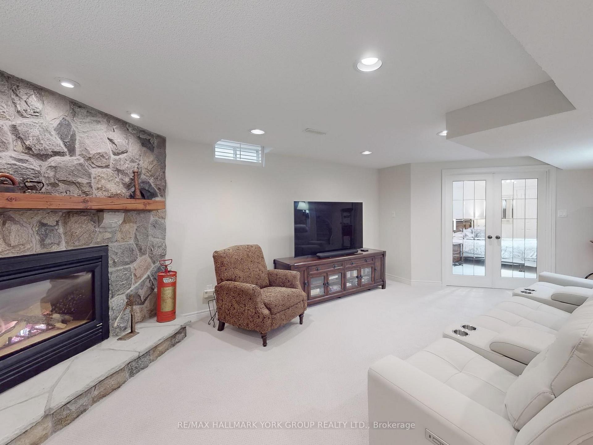 Photo 32 of 94 McGee Crescent, Aurora, Aurora Highlands — HOMEH