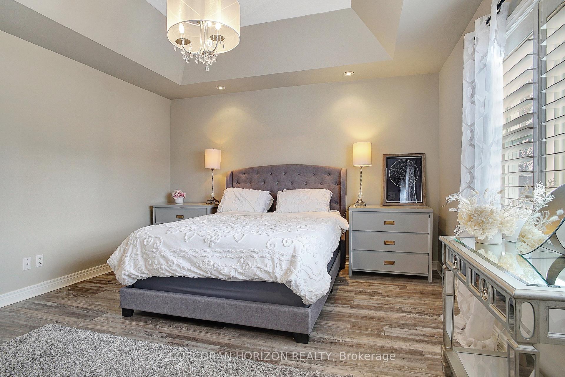 Photo 13 of 66 Pebblecreek Drive, Kitchener — HOMEH