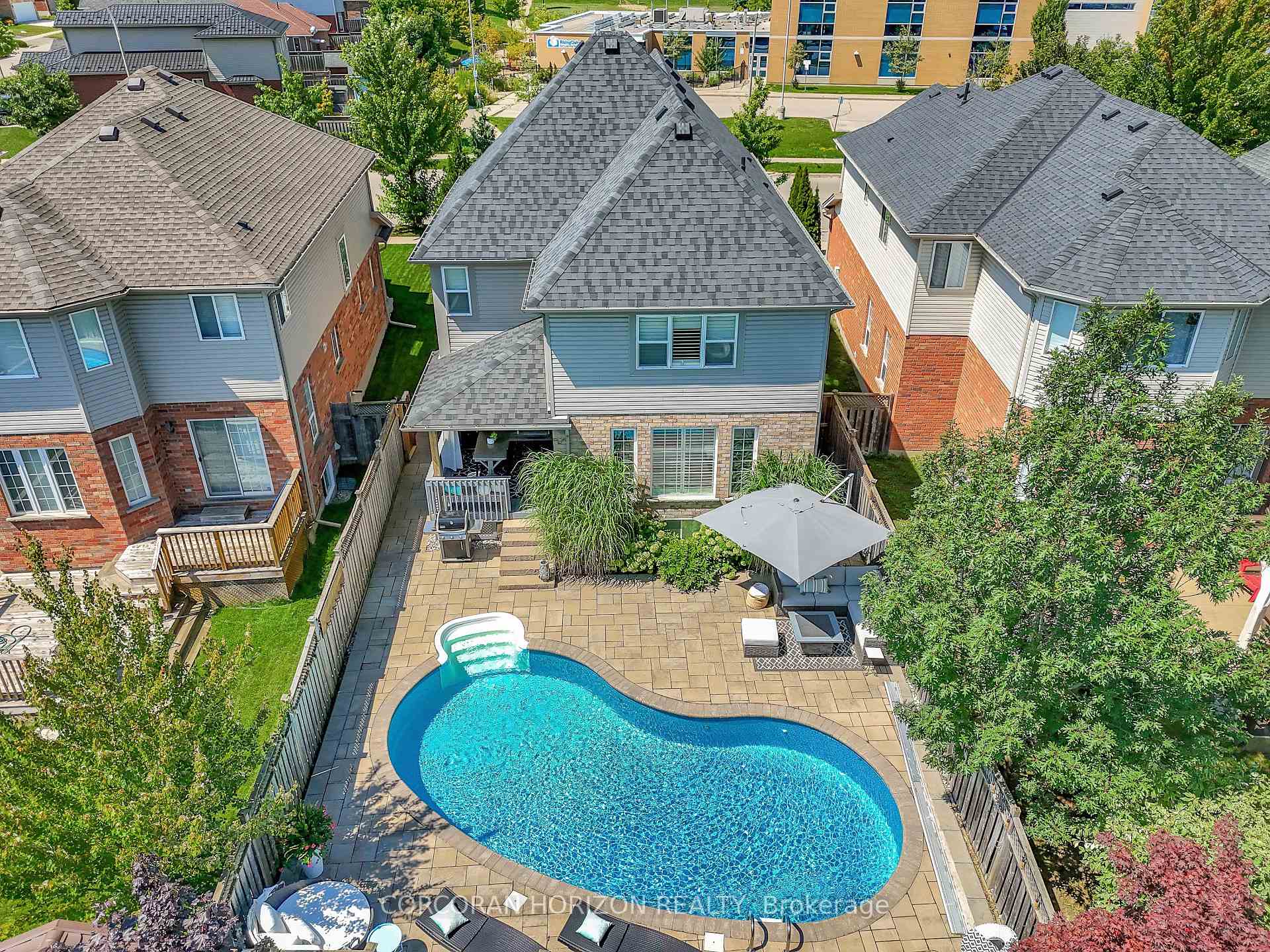 Photo 42 of 66 Pebblecreek Drive, Kitchener — HOMEH