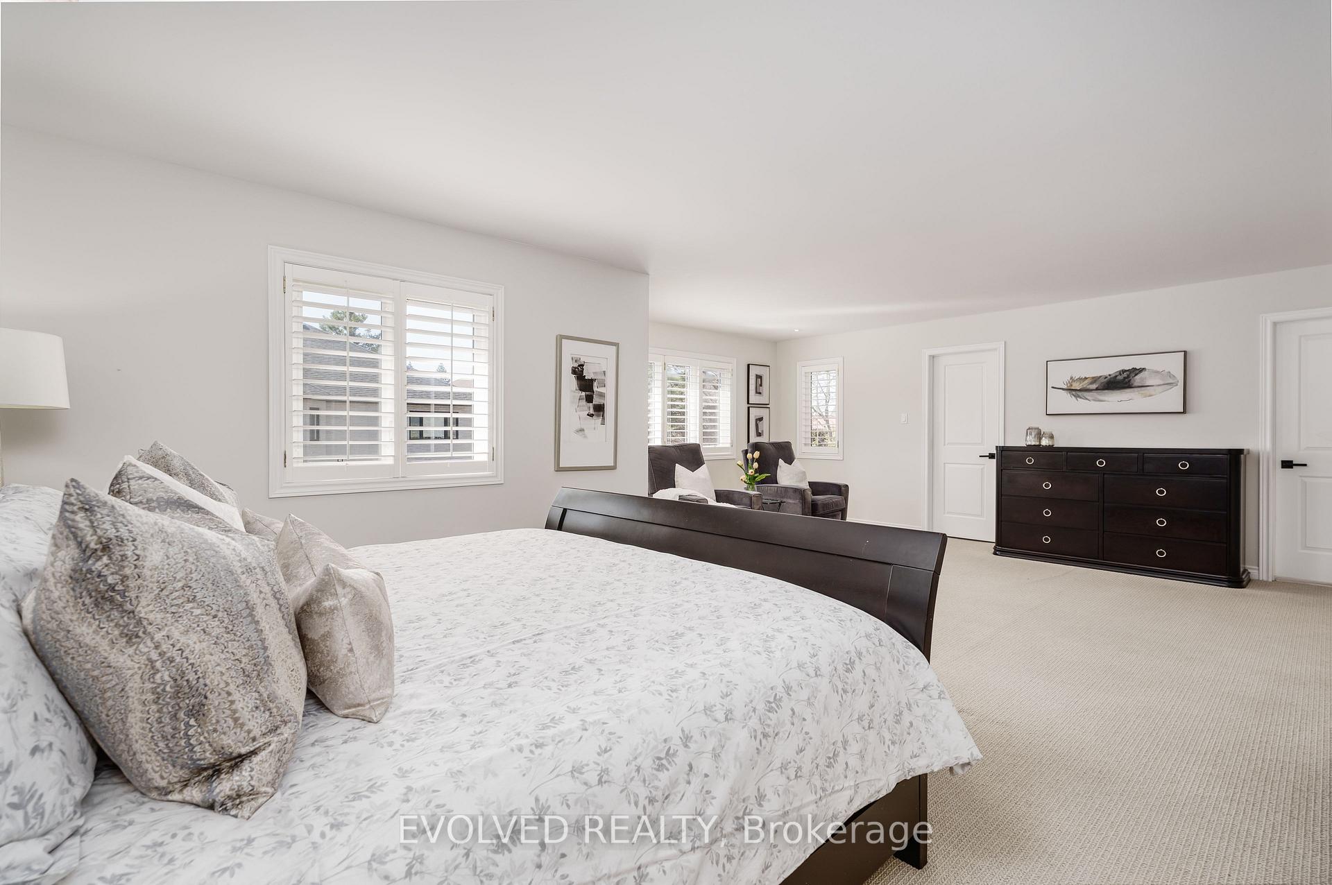 Photo 12 of 53 Forest Lane Drive, Vaughan, Beverley Glen — HOMEH