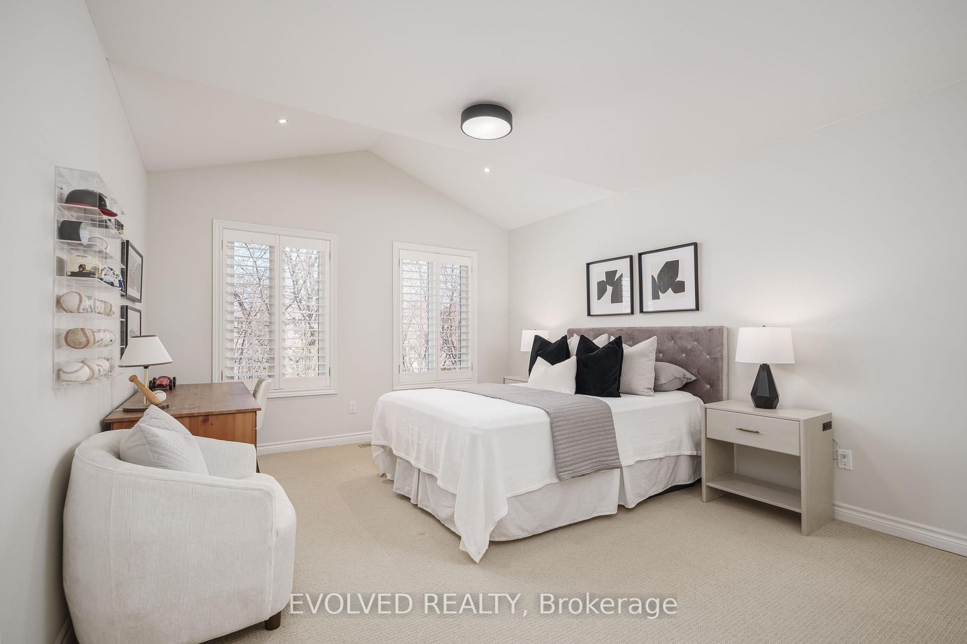 Photo 26 of 53 Forest Lane Drive, Vaughan, Beverley Glen — HOMEH
