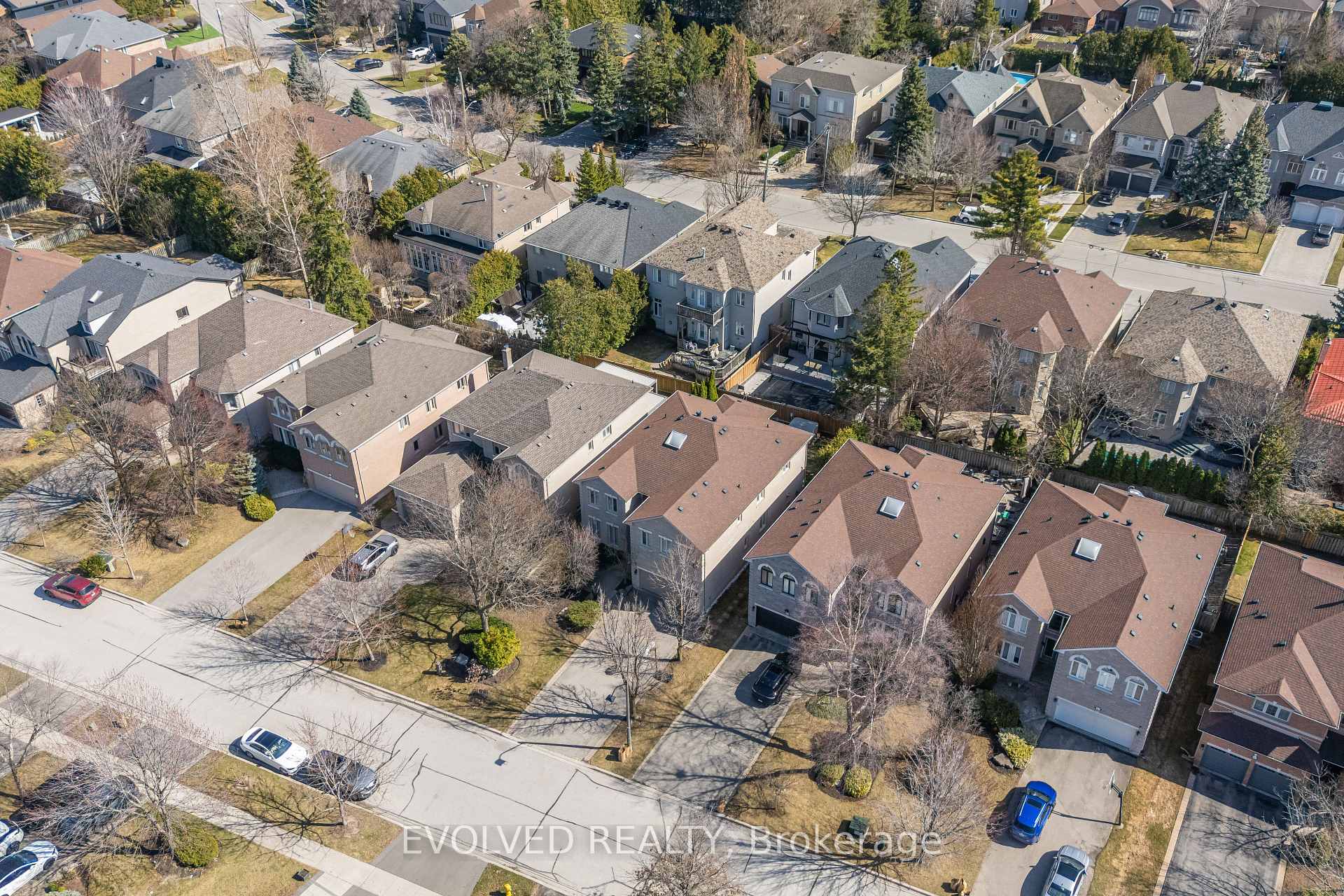 Photo 38 of 53 Forest Lane Drive, Vaughan, Beverley Glen — HOMEH