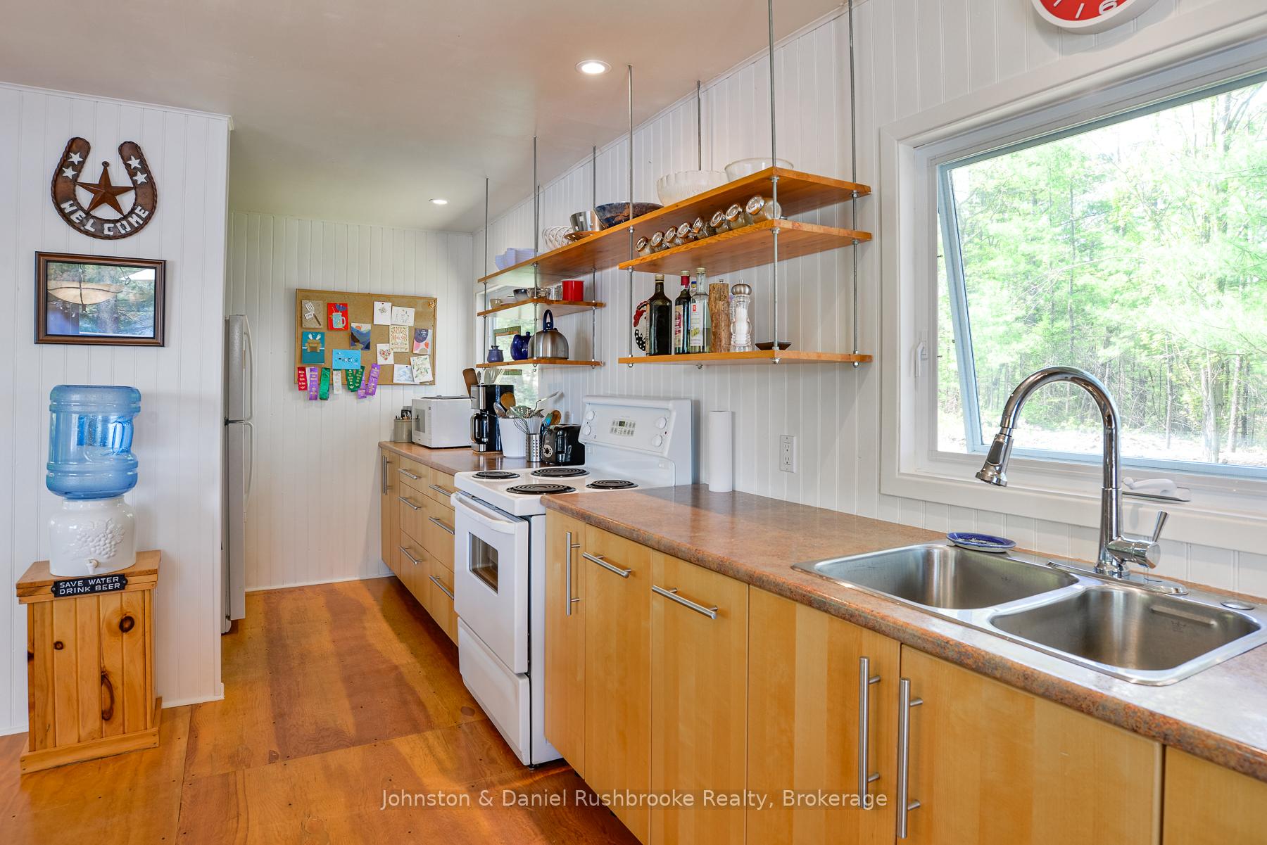 Photo 21 of 3 Island 2ML, Gravenhurst, Wood (Gravenhurst) — HOMEH