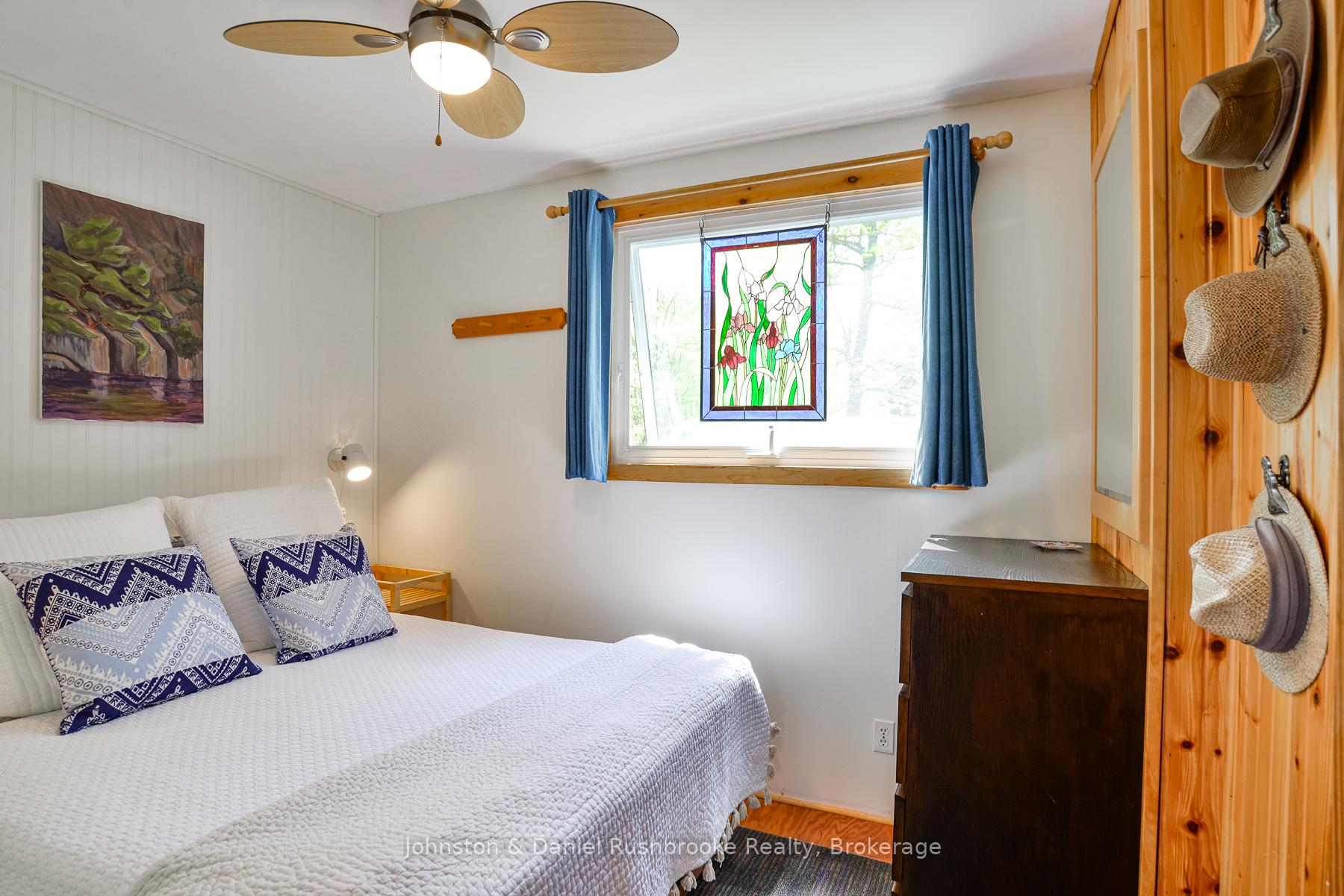 Photo 12 of 3 Island 2ML, Gravenhurst, Wood (Gravenhurst) — HOMEH